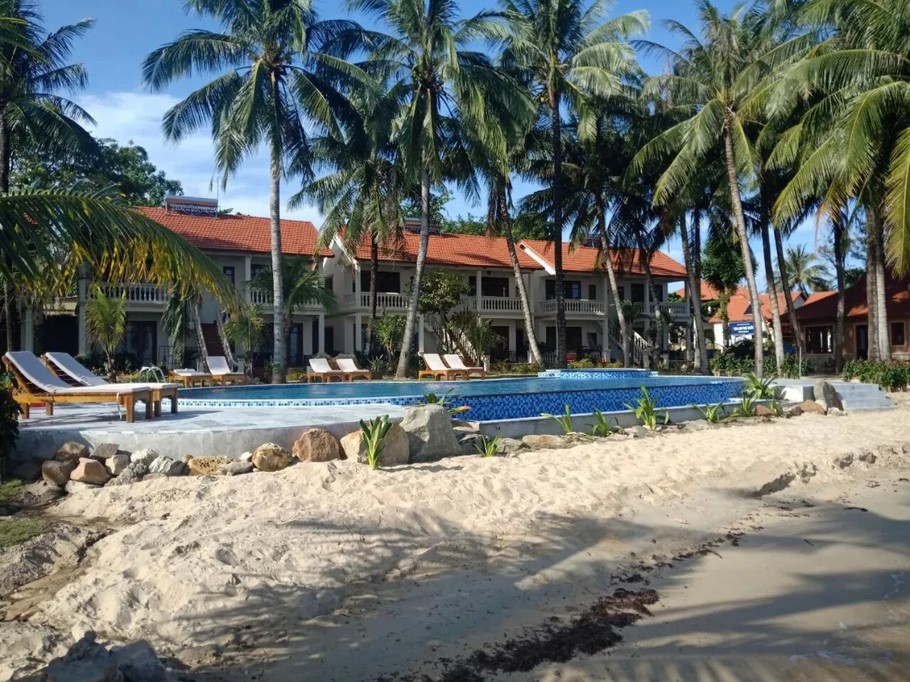 Phu Quoc Kim 2 Beach Front Resort