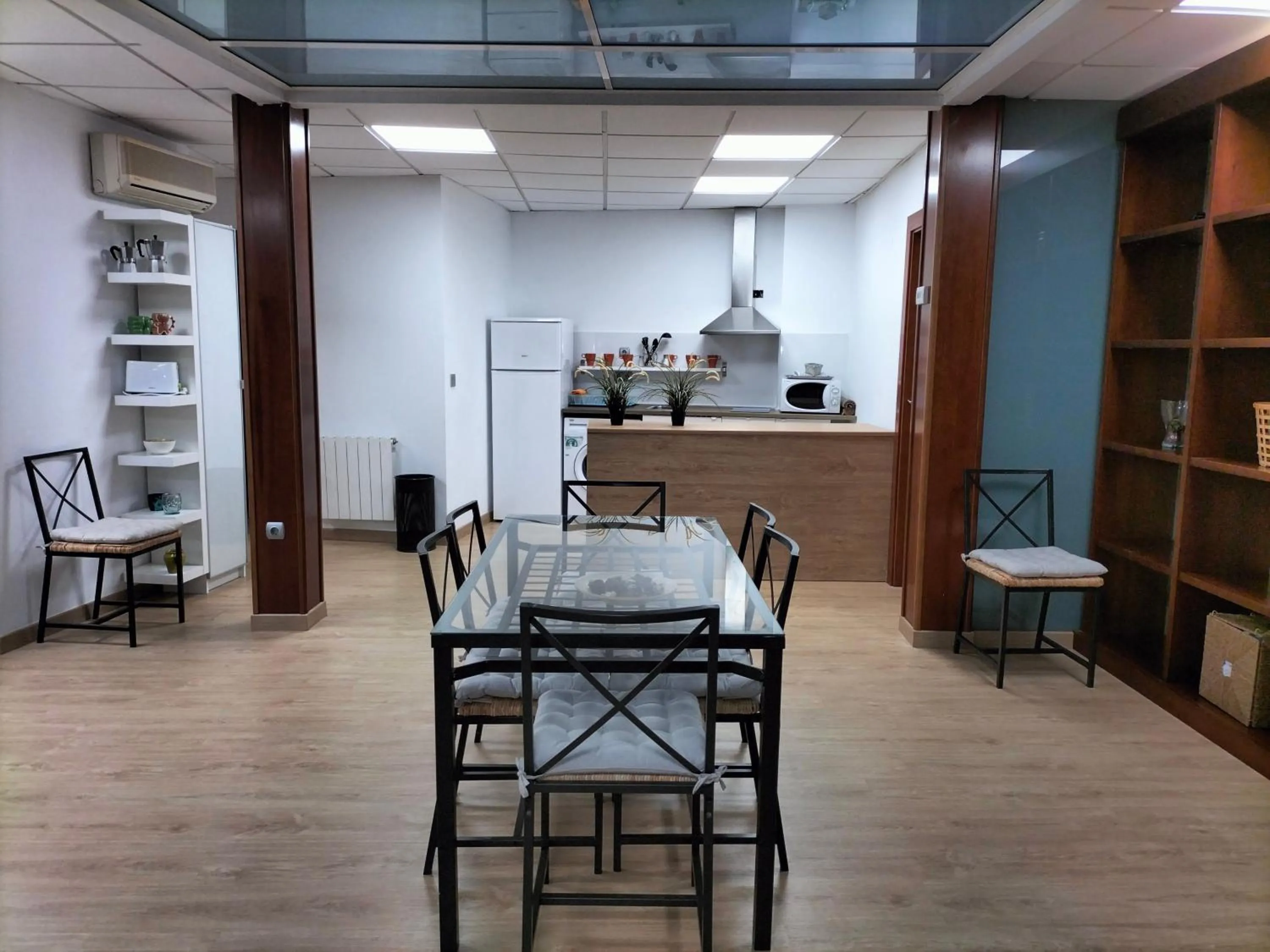 Kitchen or kitchenette in Casa Montalbán Apartamentos Turísticos