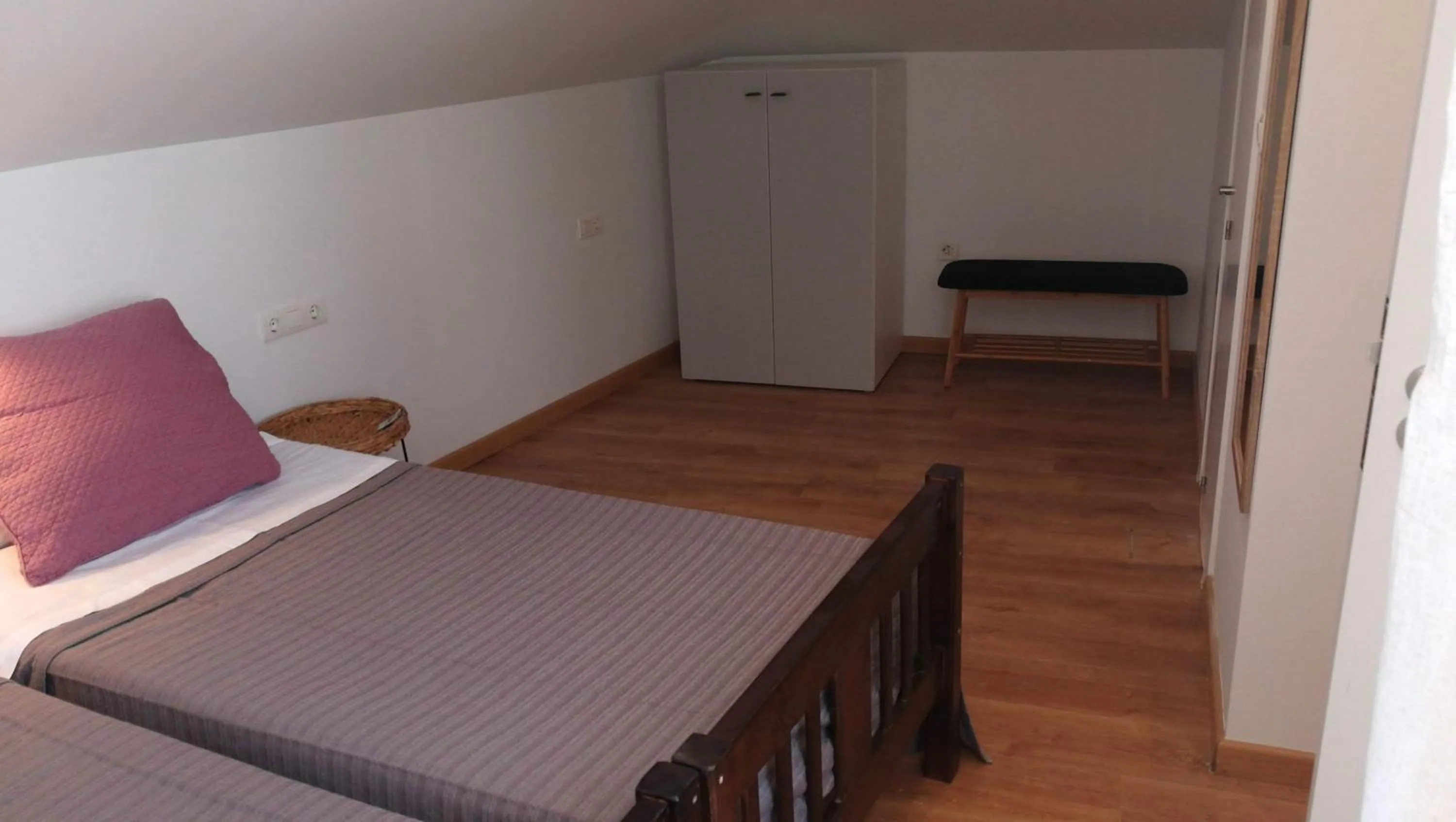 Bedroom, Bed in Casa Montalbán Apartamentos Turísticos