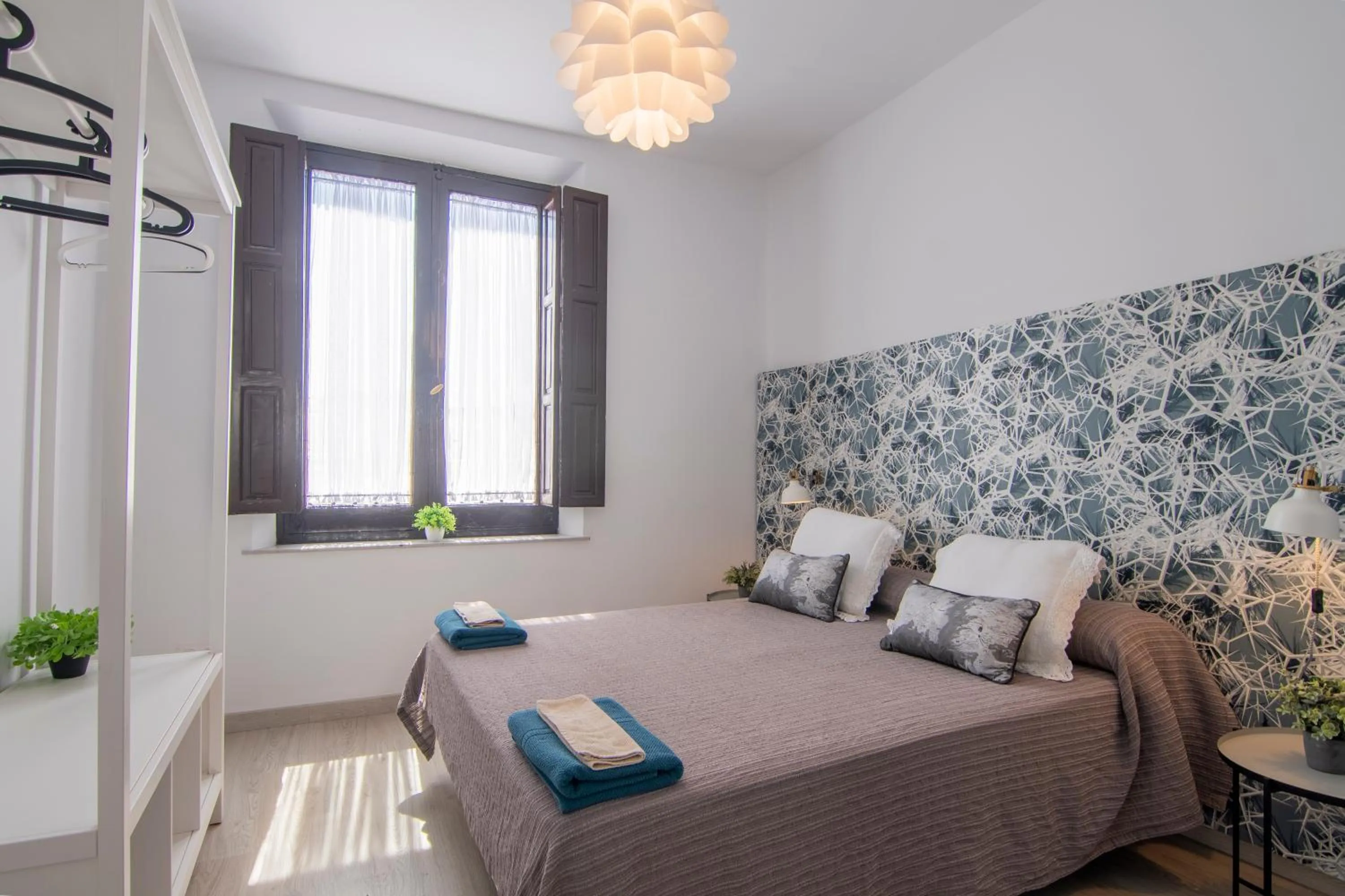 Bedroom, Bed in Casa Montalbán Apartamentos Turísticos