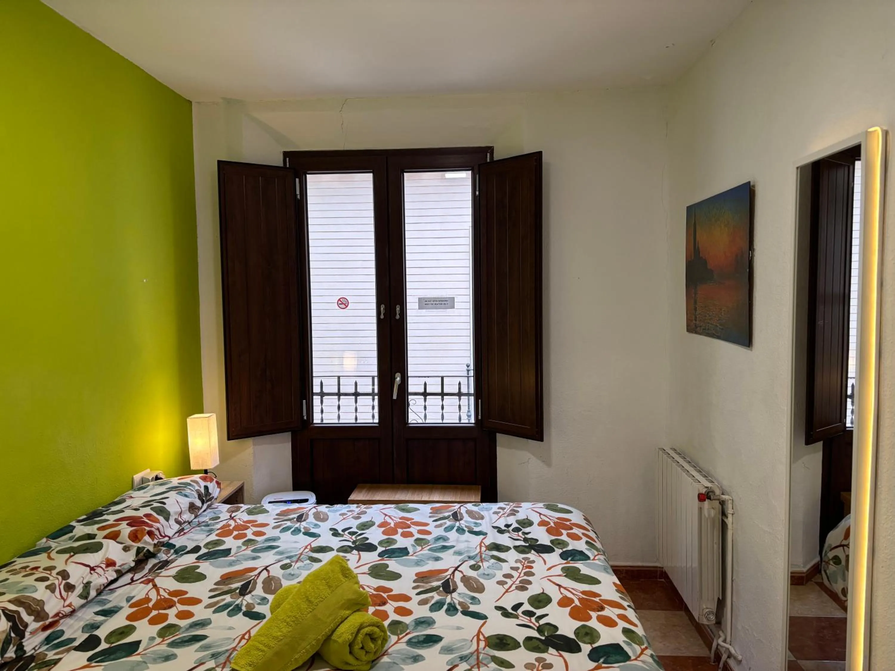 Photo of the whole room, Bed in Oh! My Hostel