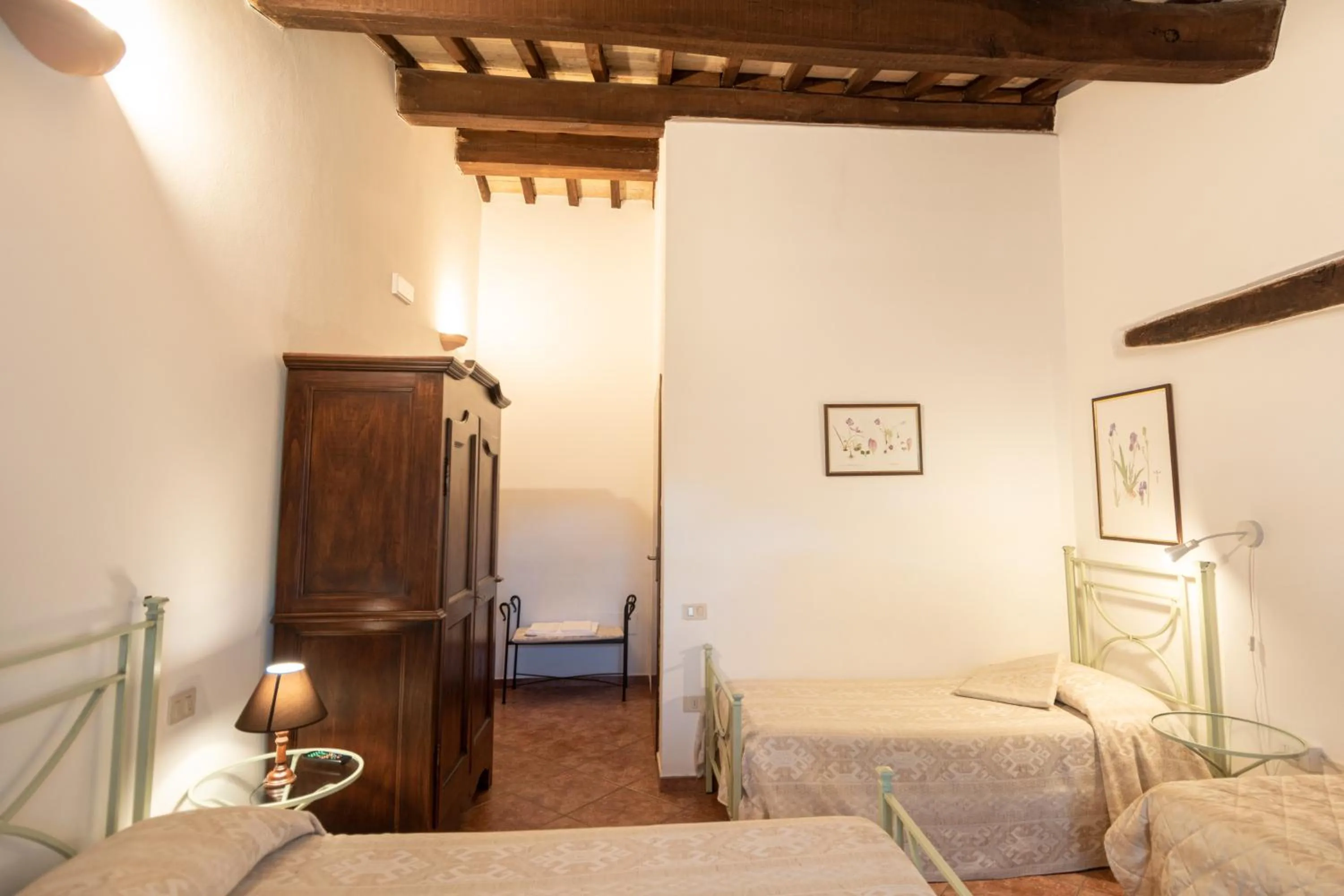 Photo of the whole room, Bed in Agriturismo Sasso Rosso