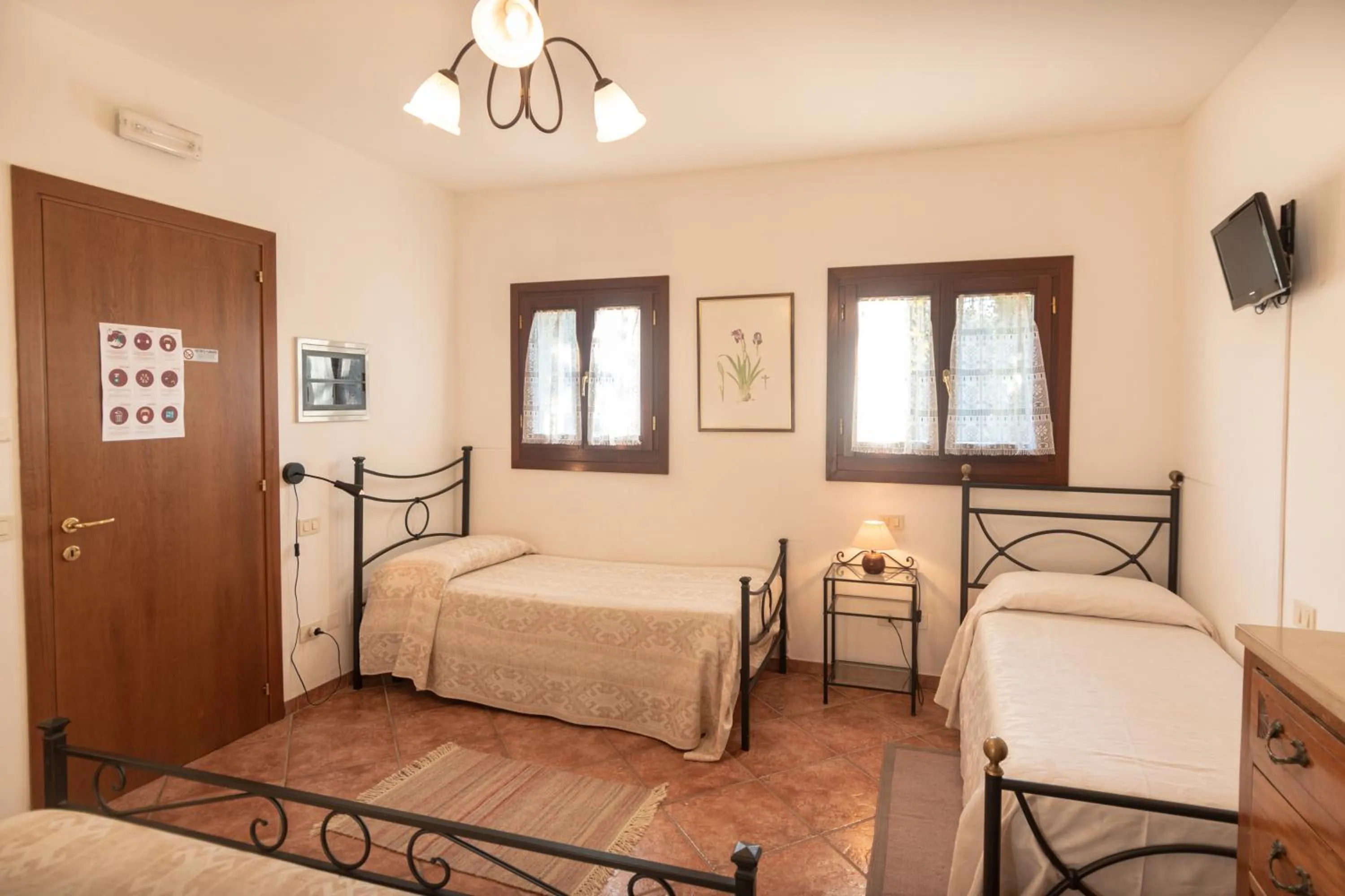 Photo of the whole room, Bed in Agriturismo Sasso Rosso