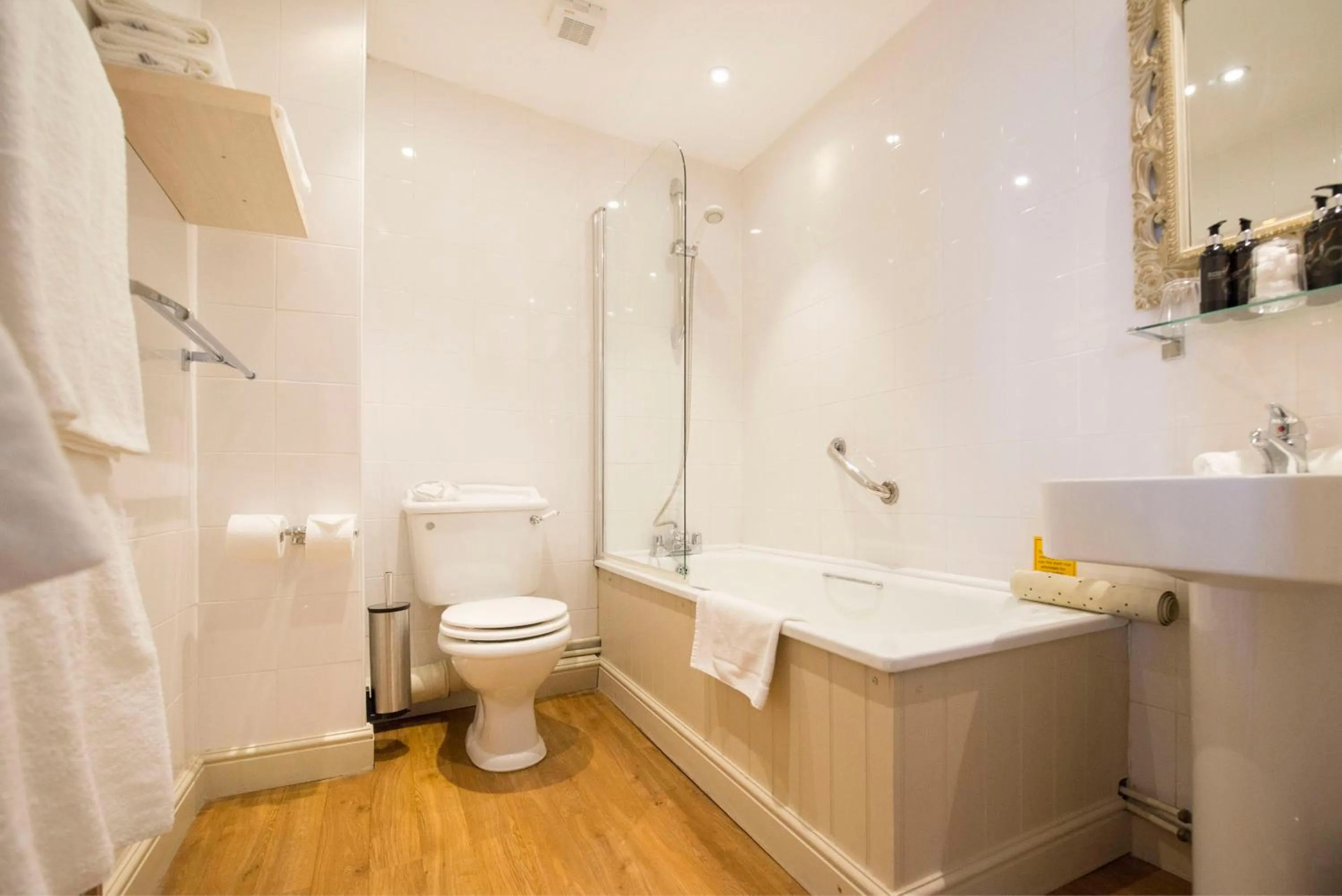 Shower in The Old Custom House