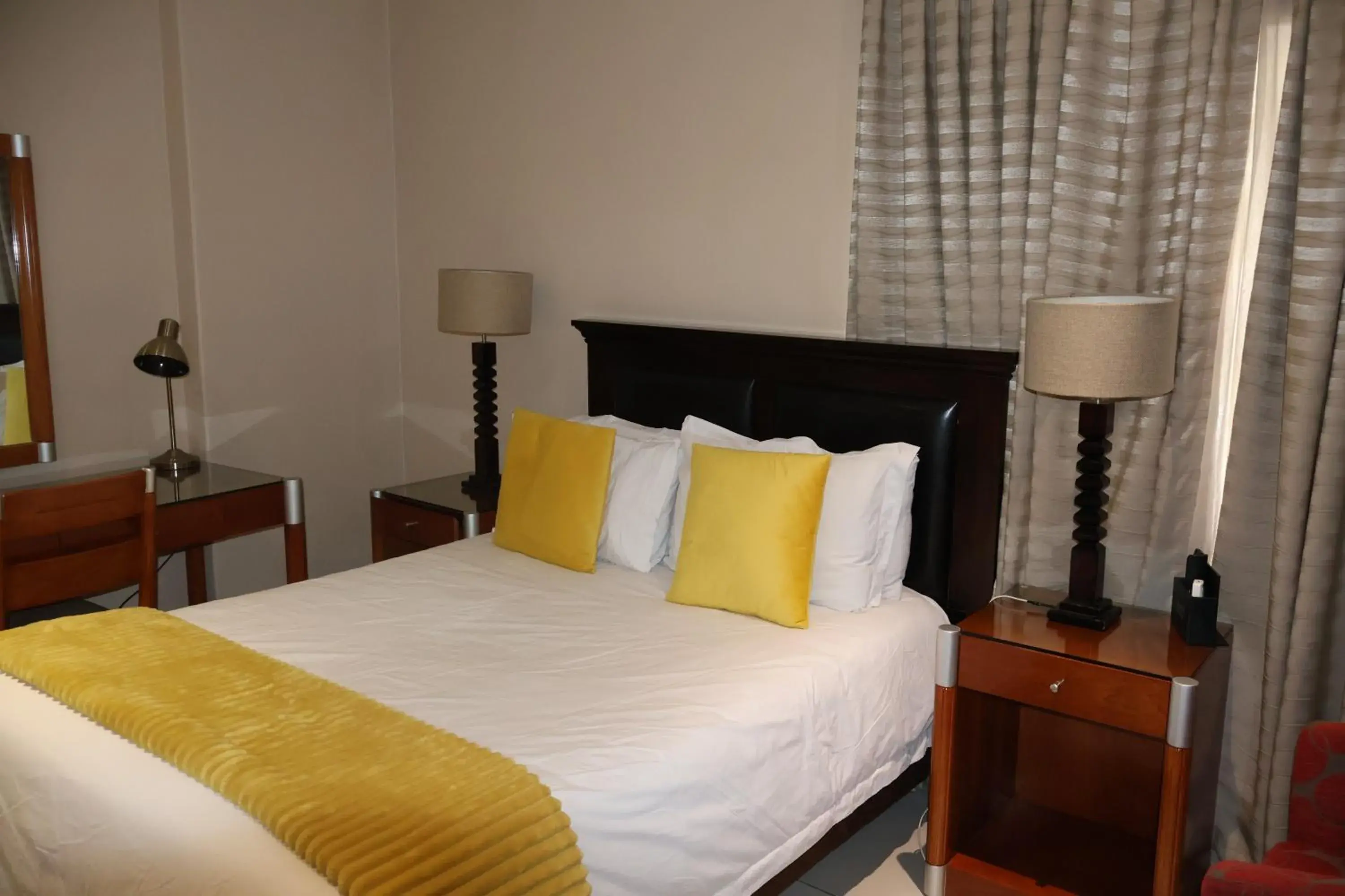 Bedroom, Bed in Airport Gardens Boutique Hotel Bedroom, Bed in Airport Gardens Boutique Hotel