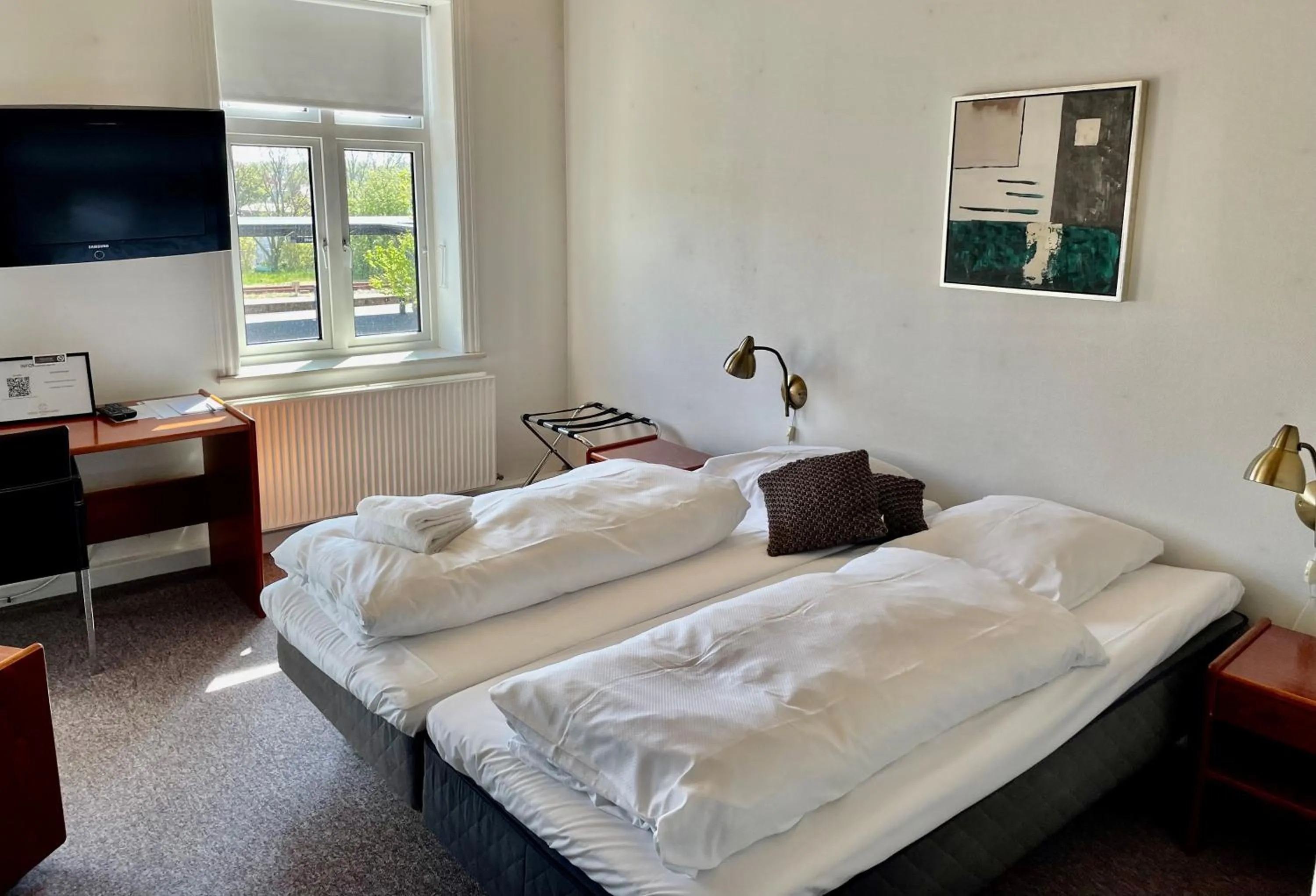 TV and multimedia, Bed in Hotel Thinggaard