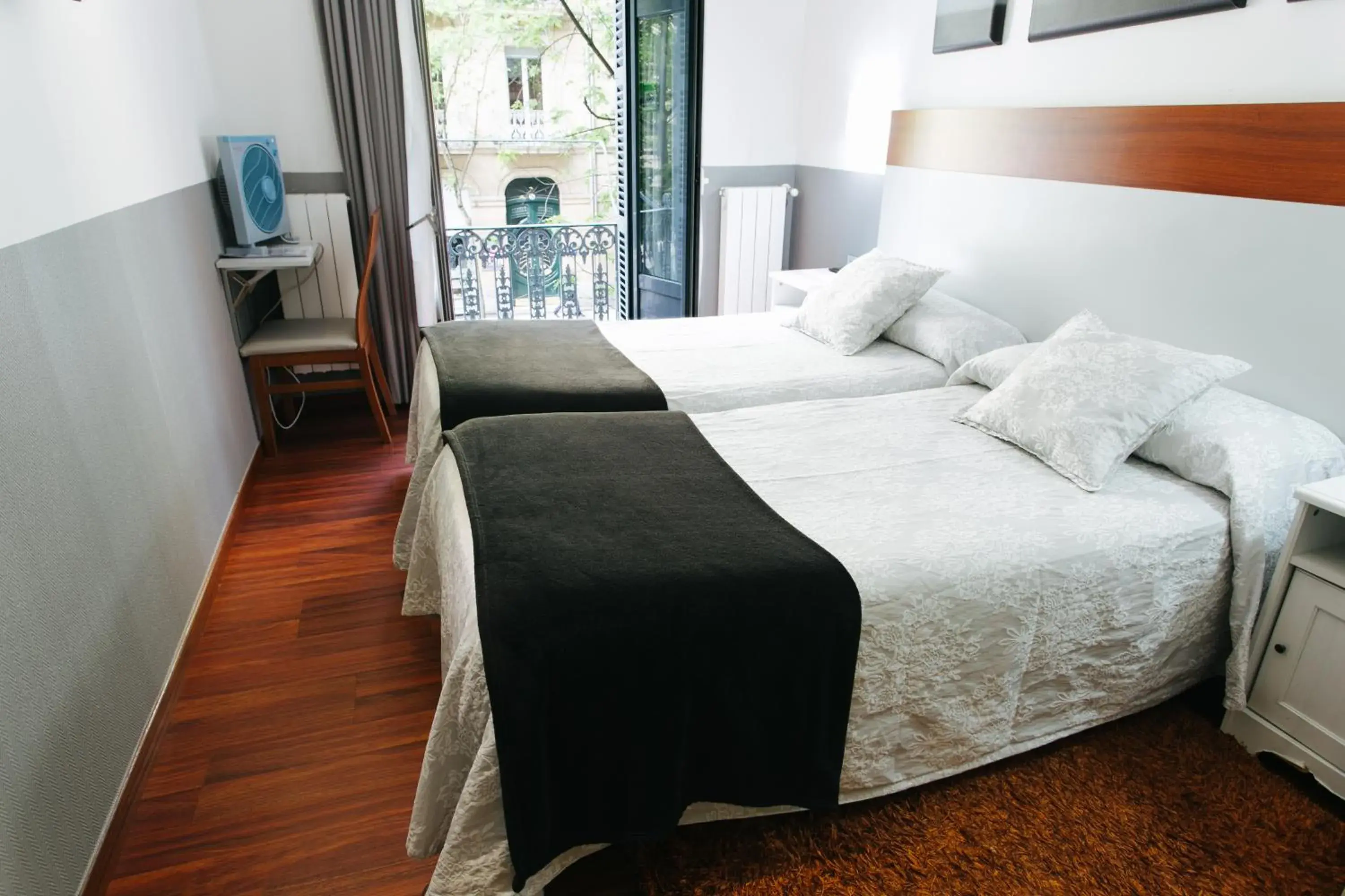 Double or Twin Room with City View in Hostal San Ignacio Centro Double or Twin Room with City View in Hostal San Ignacio Centro