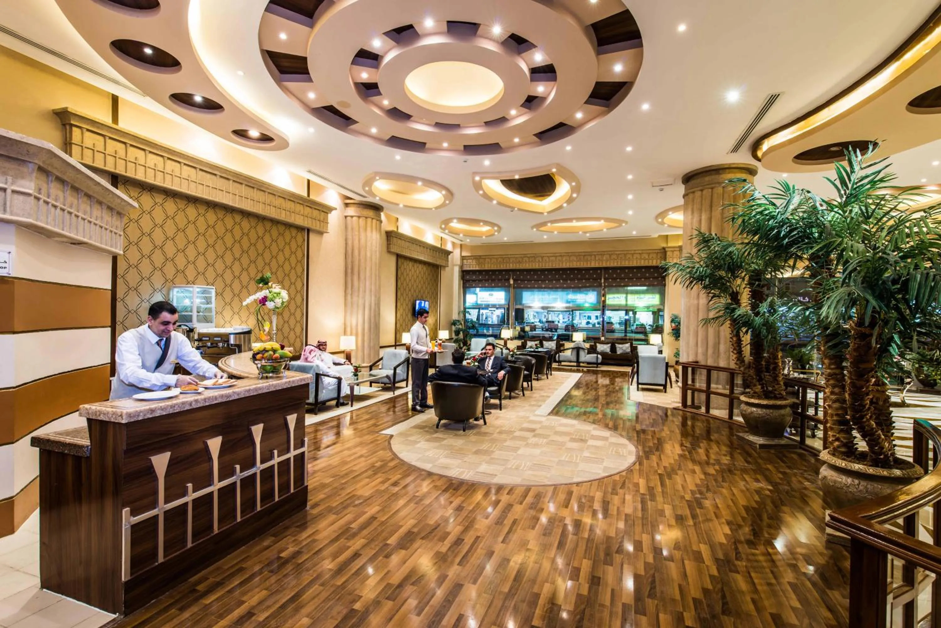 People in Boudl Buraydah