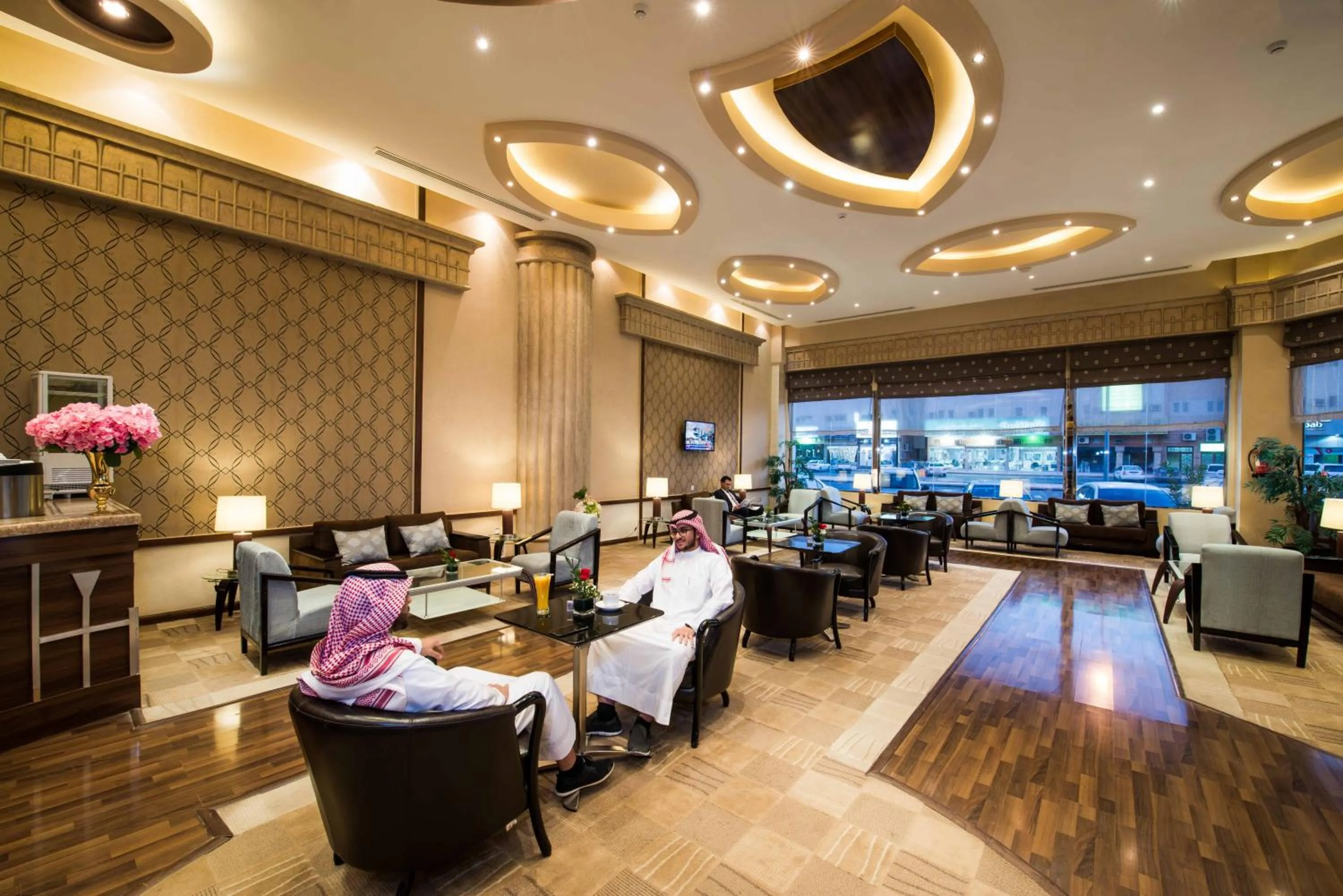 Restaurant/places to eat in Boudl Buraydah