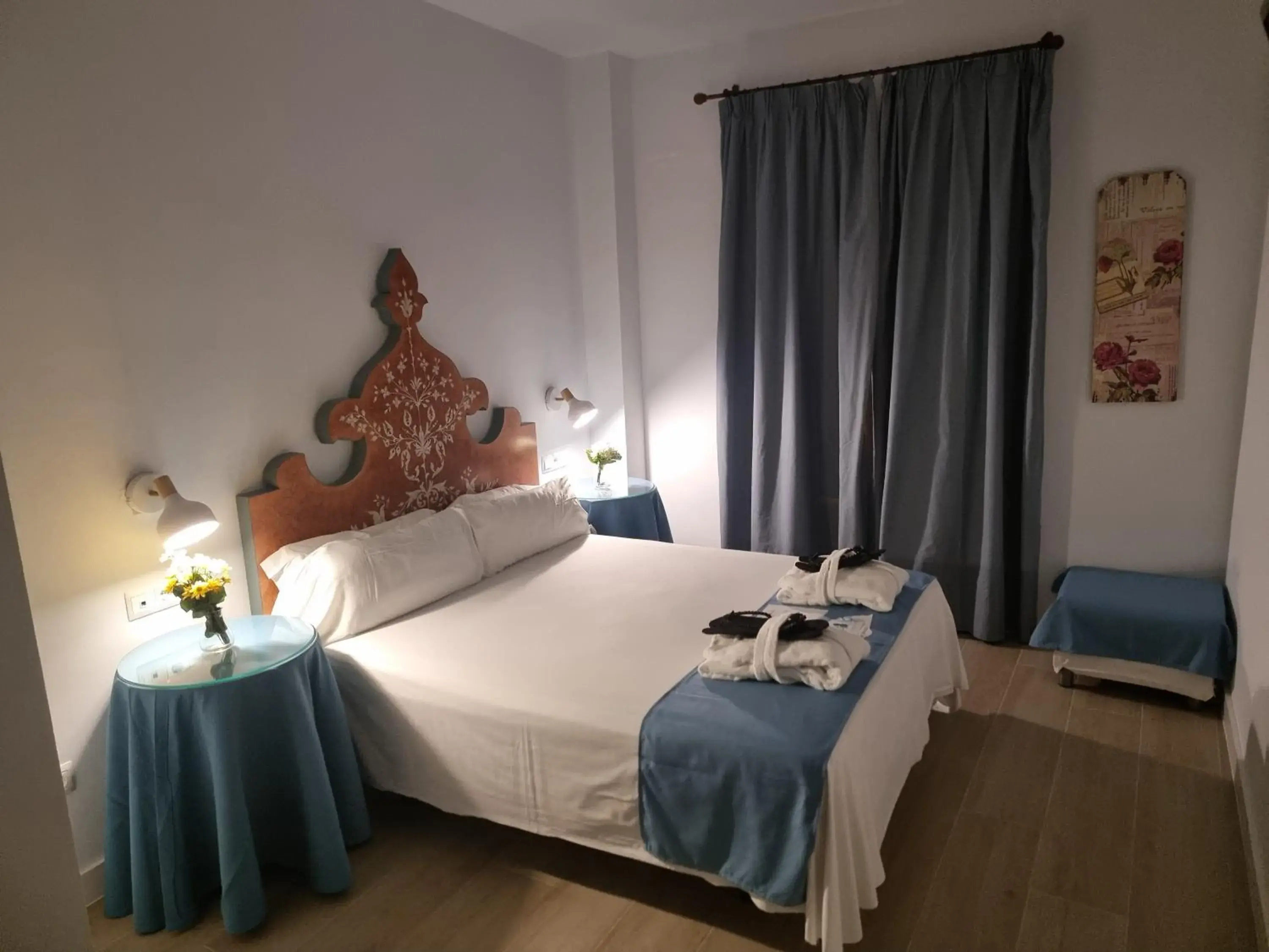 Classic Double Room with Spa Access in Hospederia Baños Arabes De Cordoba Classic Double Room with Spa Access in Hospederia Baños Arabes De Cordoba