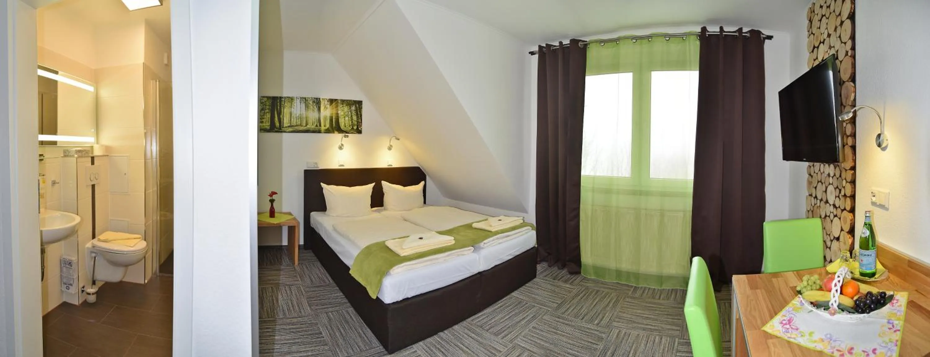 Bed in Hotel Zum Gründle