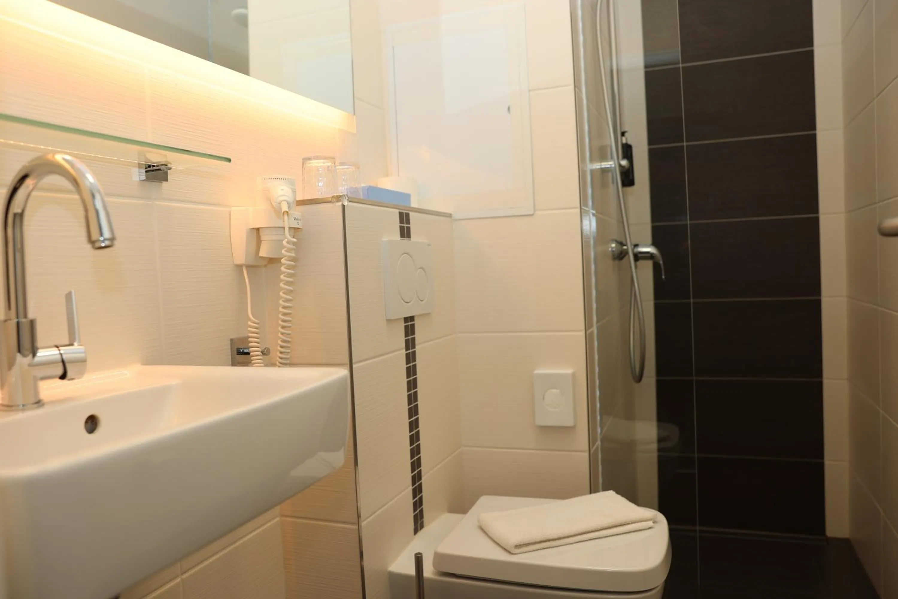 Shower in Hotel Zum Gründle