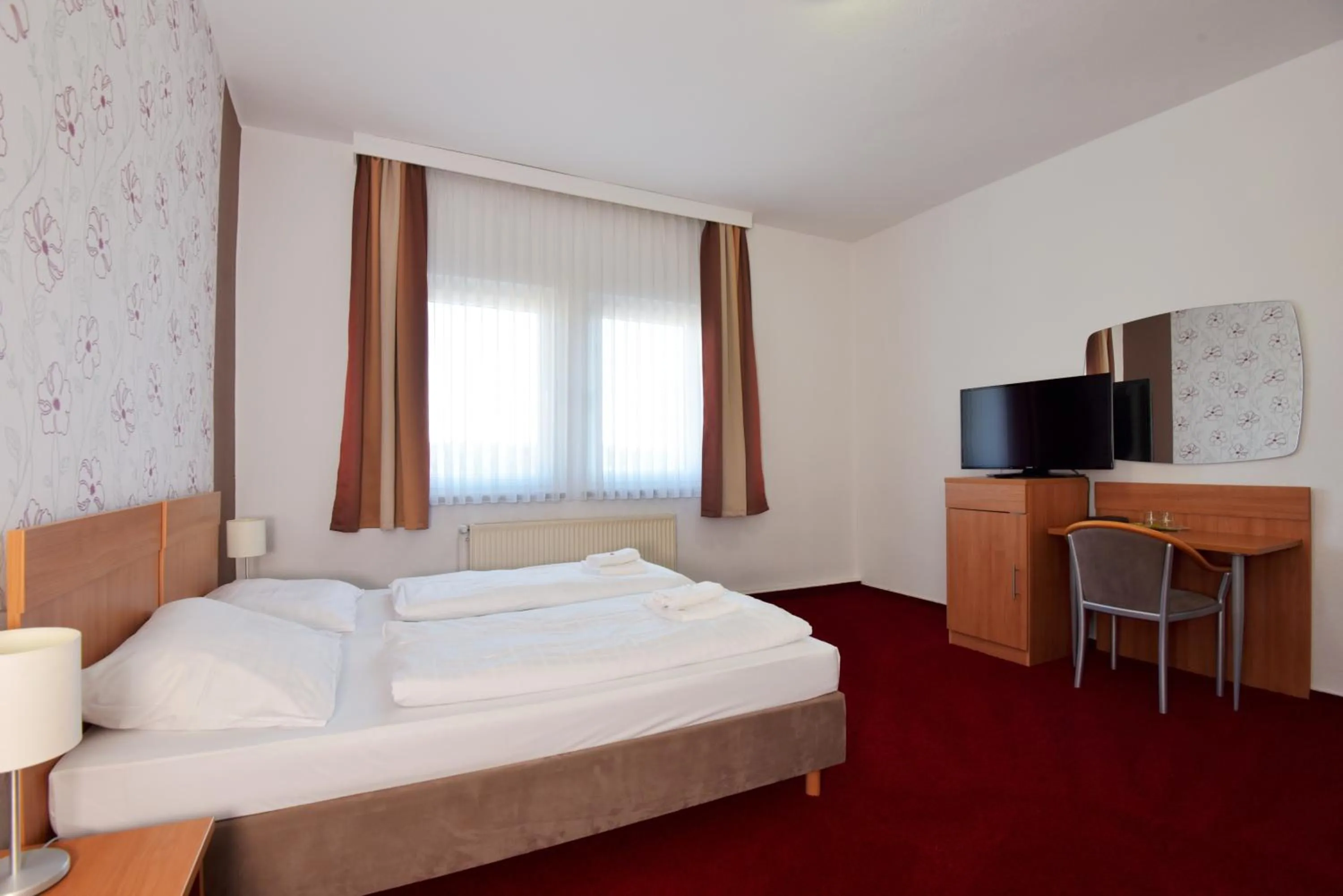 Photo of the whole room, Bed in Hotel Zum Gründle