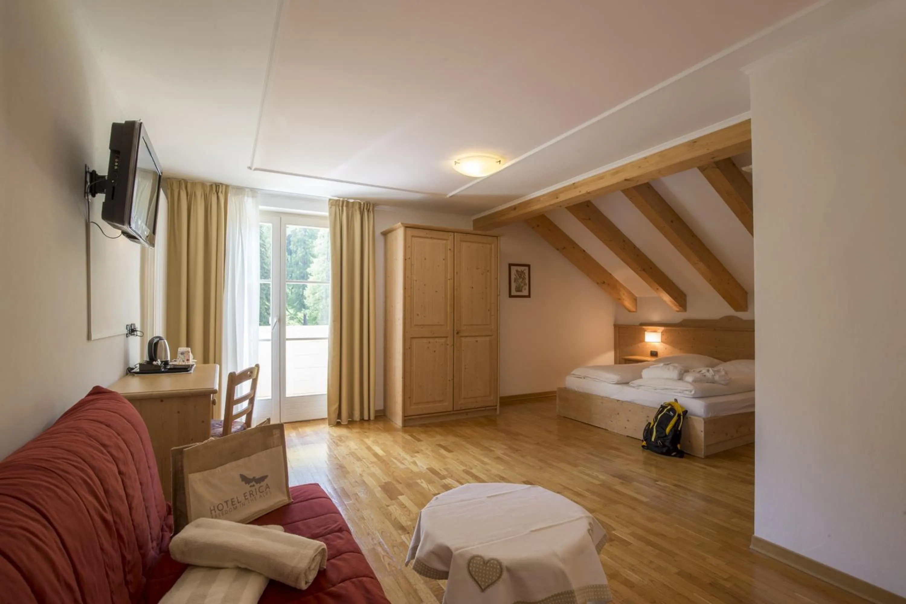 Photo of the whole room, Bed in Hotel Erica