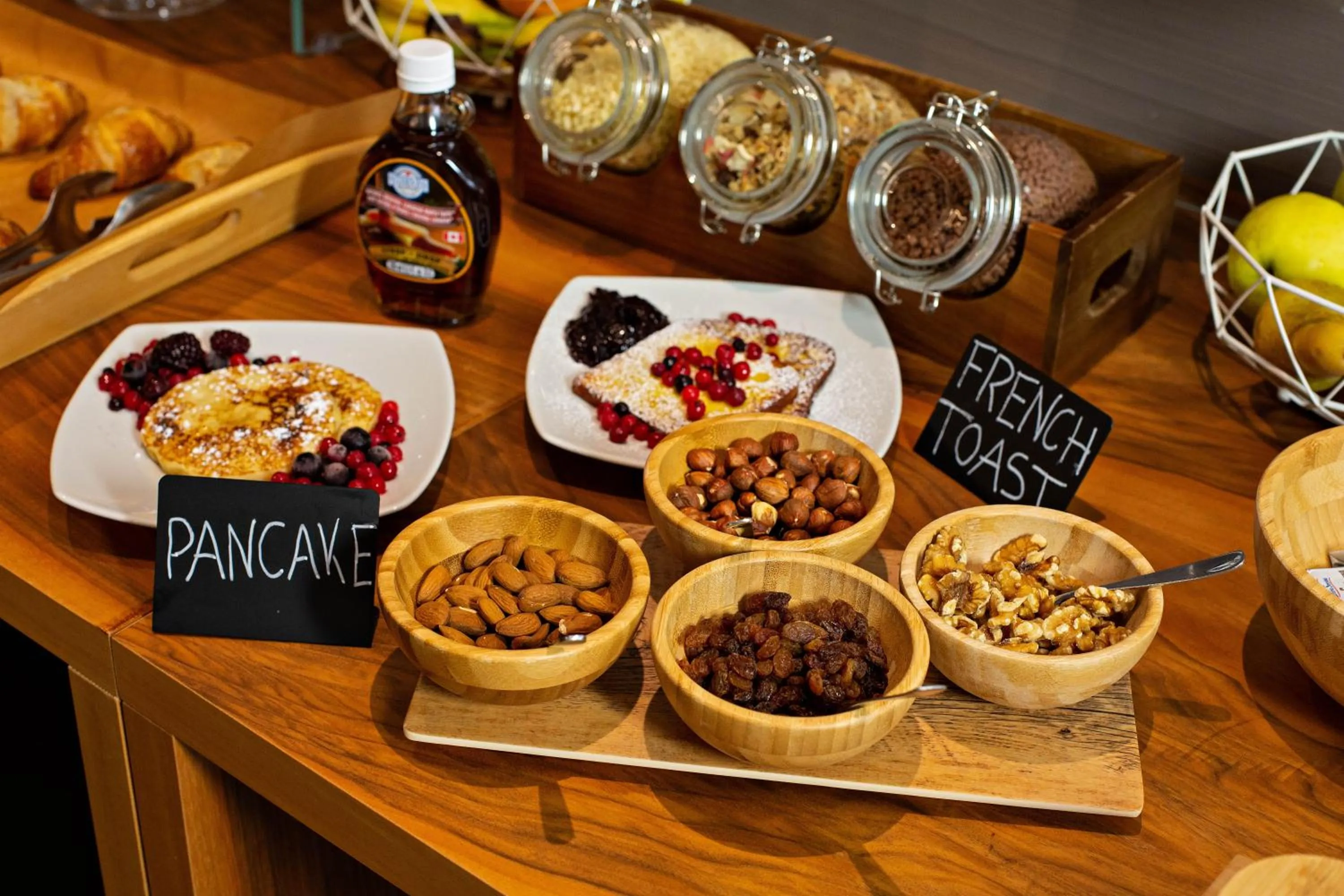 Buffet breakfast in Hotel Mediterraneo