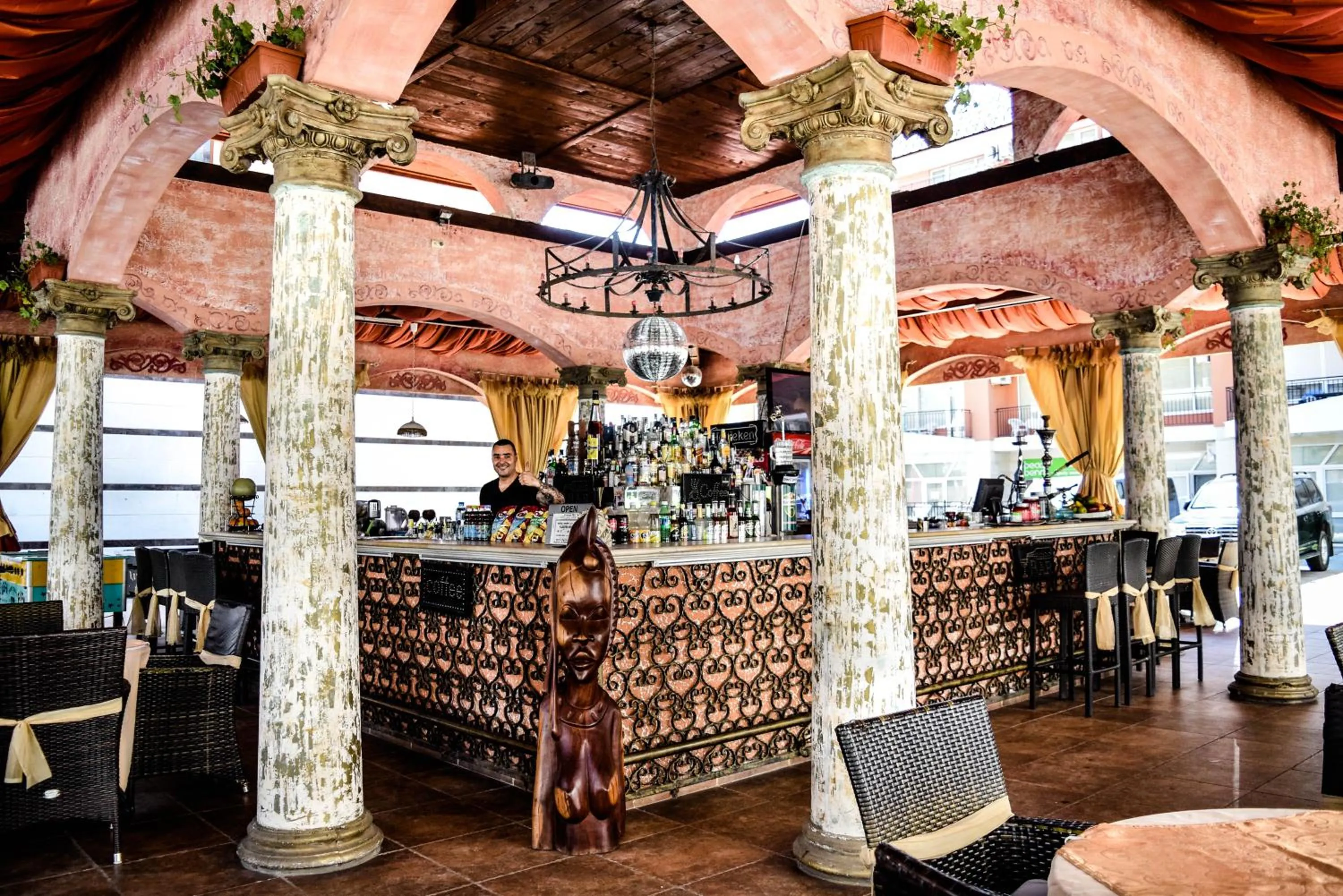 Lounge or bar in Karolina Hotel