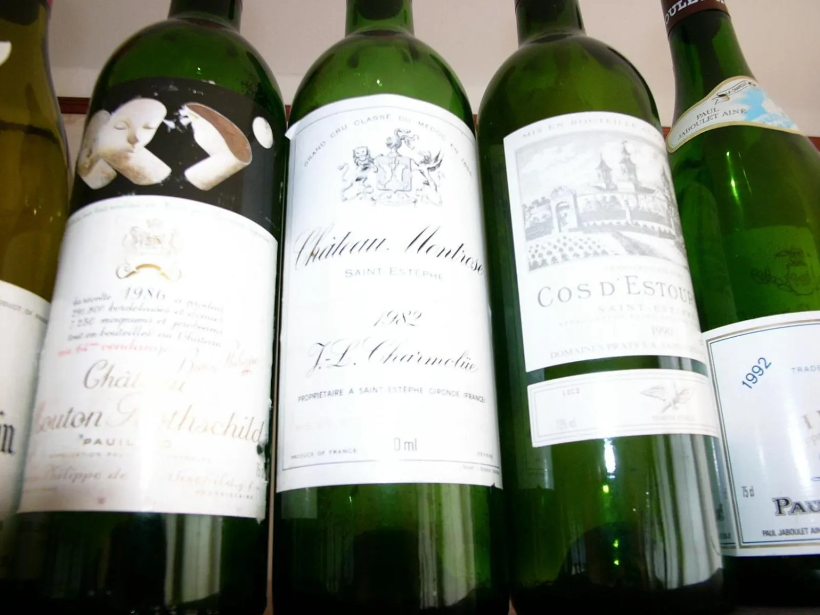 Restaurant/places to eat in Hotel Lido