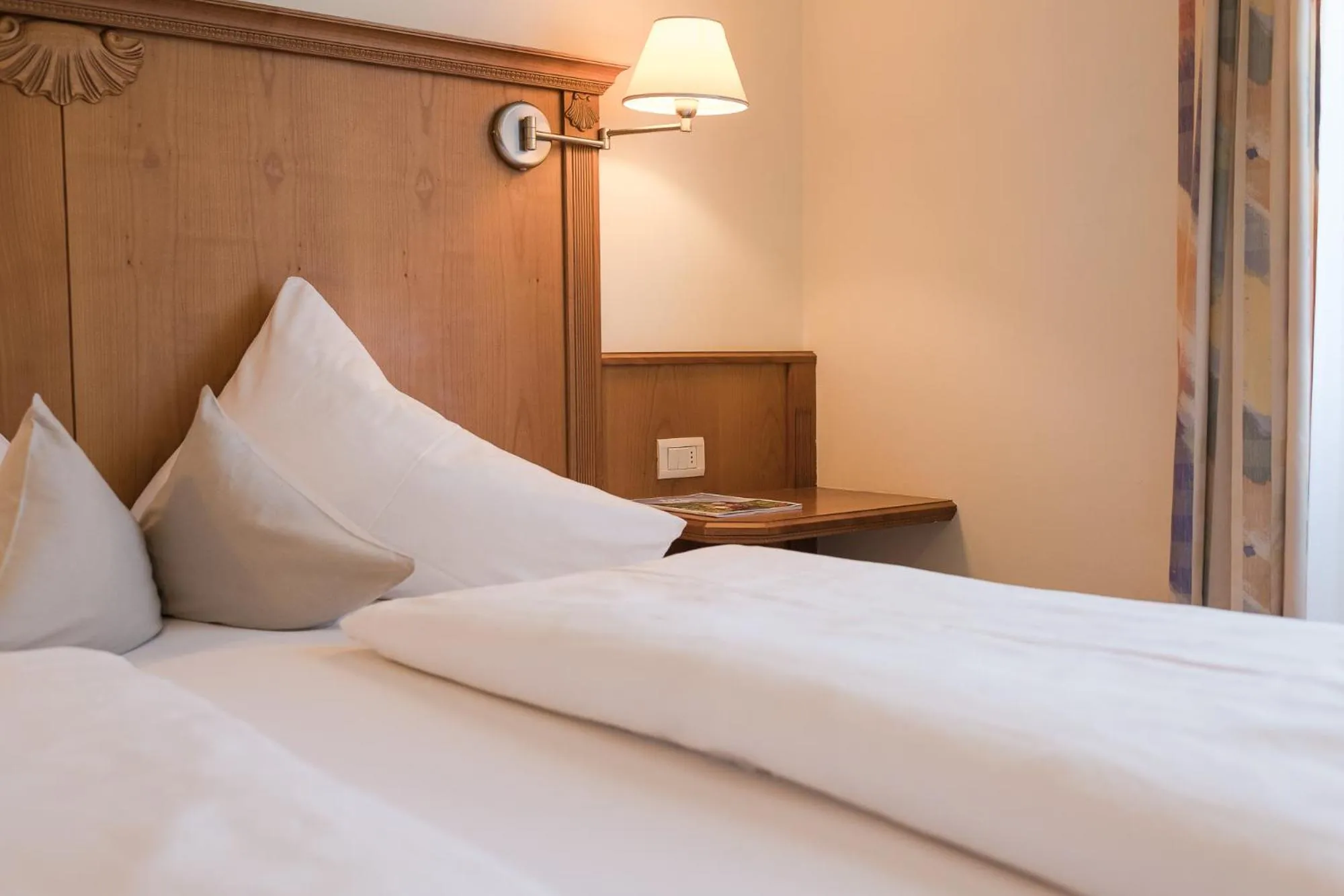 Bed in Hotel Mandelhof