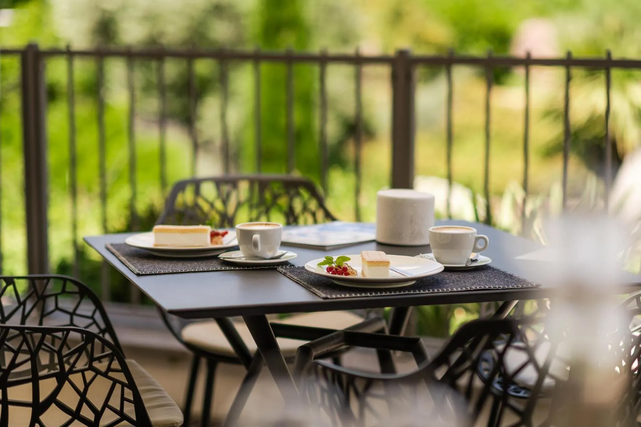 Restaurant/places to eat in Hotel Mandelhof