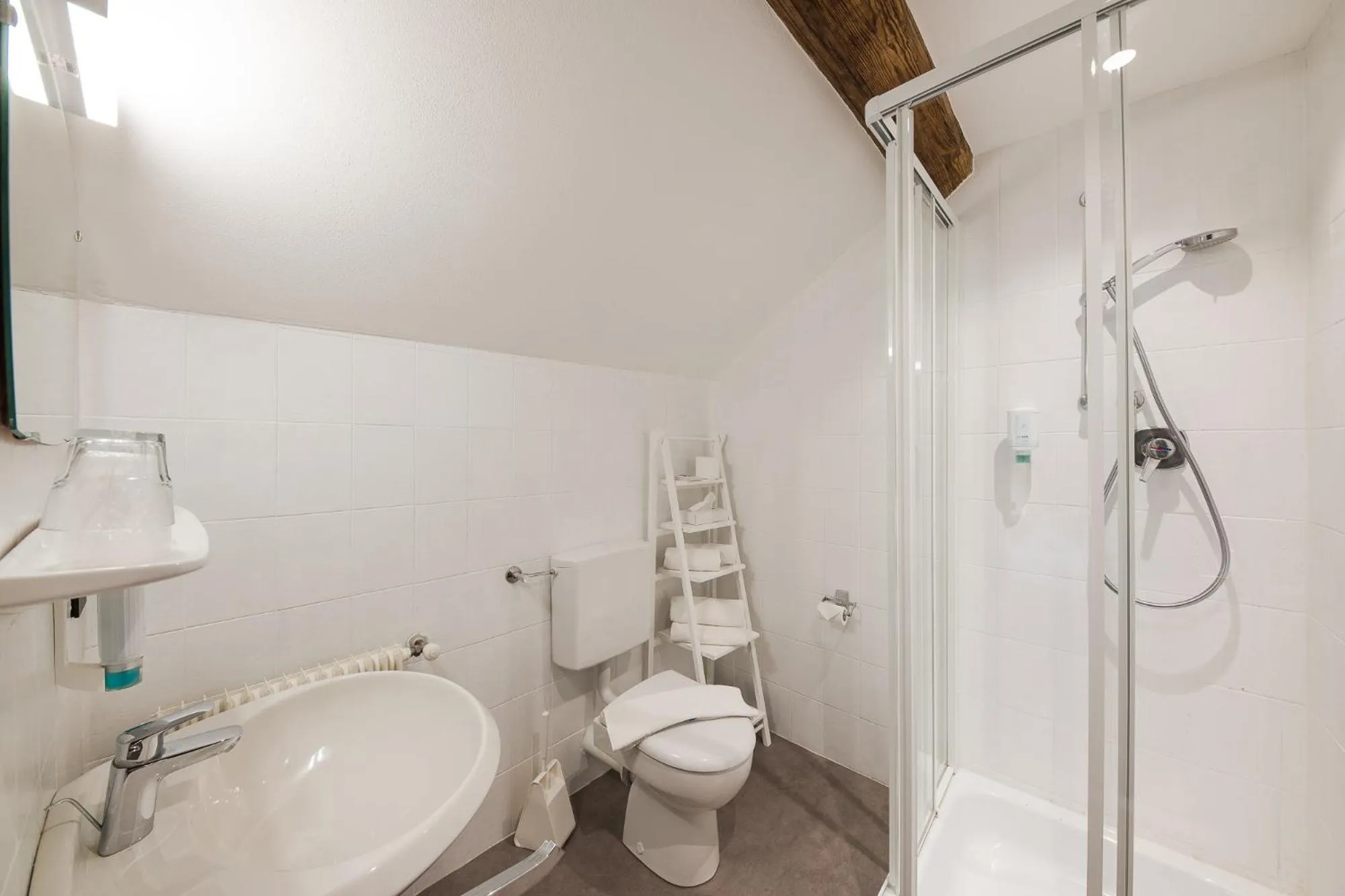 Bathroom in Hotel Mandelhof