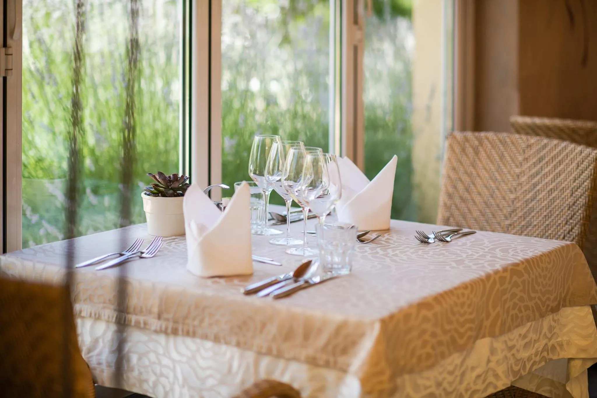 Restaurant/places to eat in Hotel Mandelhof