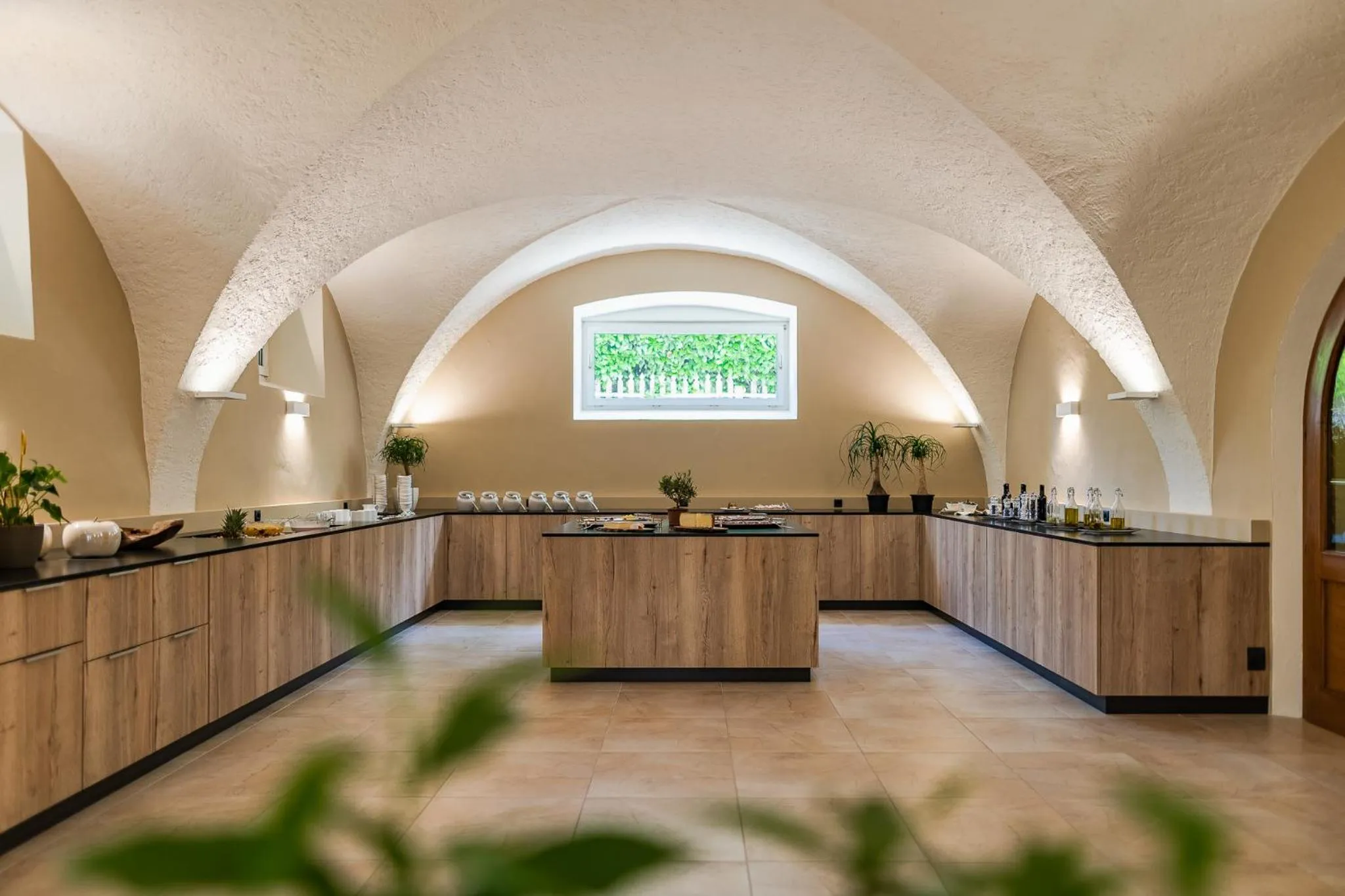 Buffet breakfast in Hotel Mandelhof