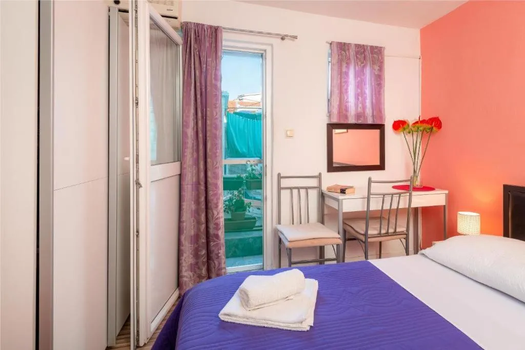 Double Room in Damira Rooms