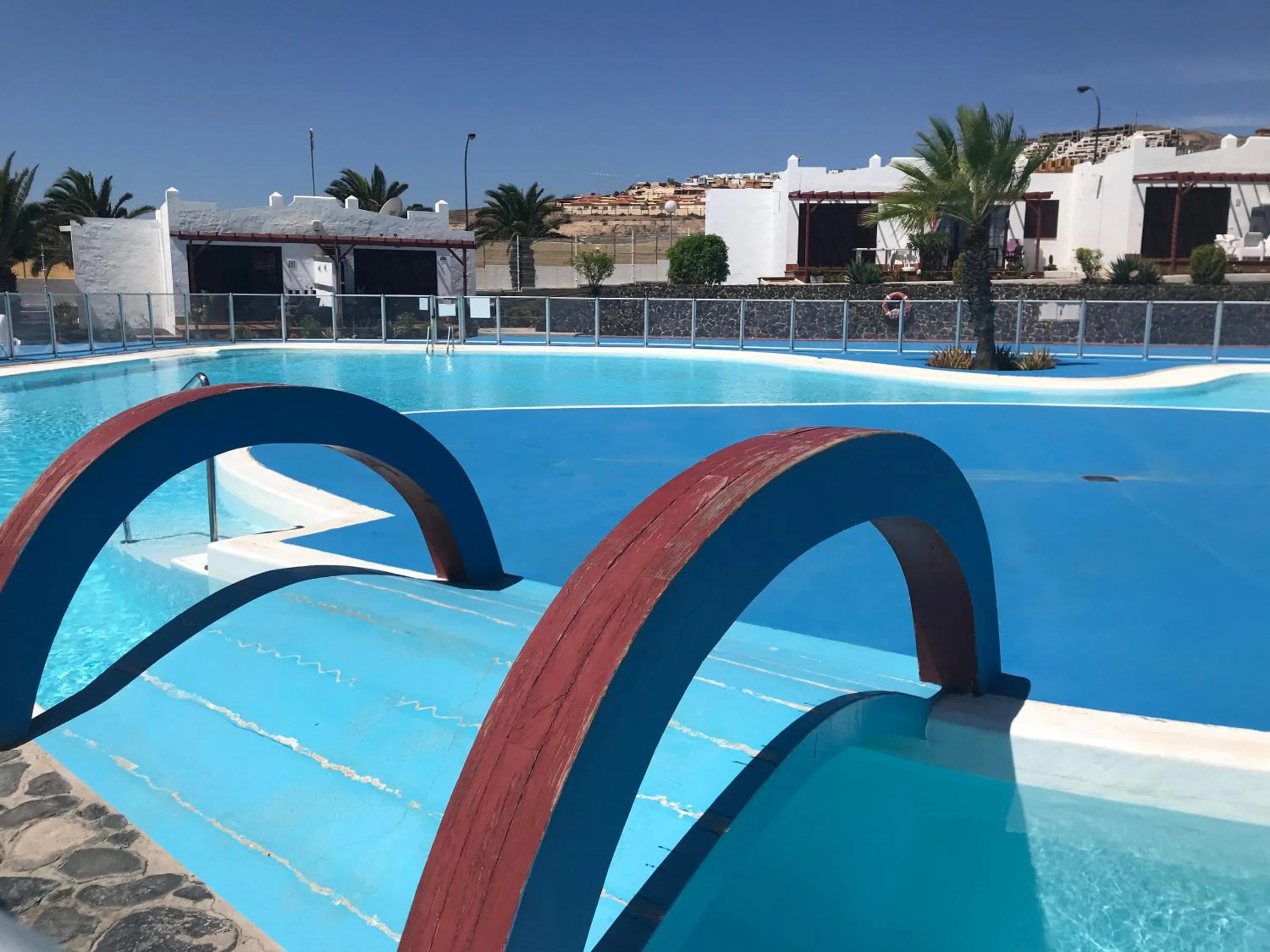 Pool view in Bungalow Silvia