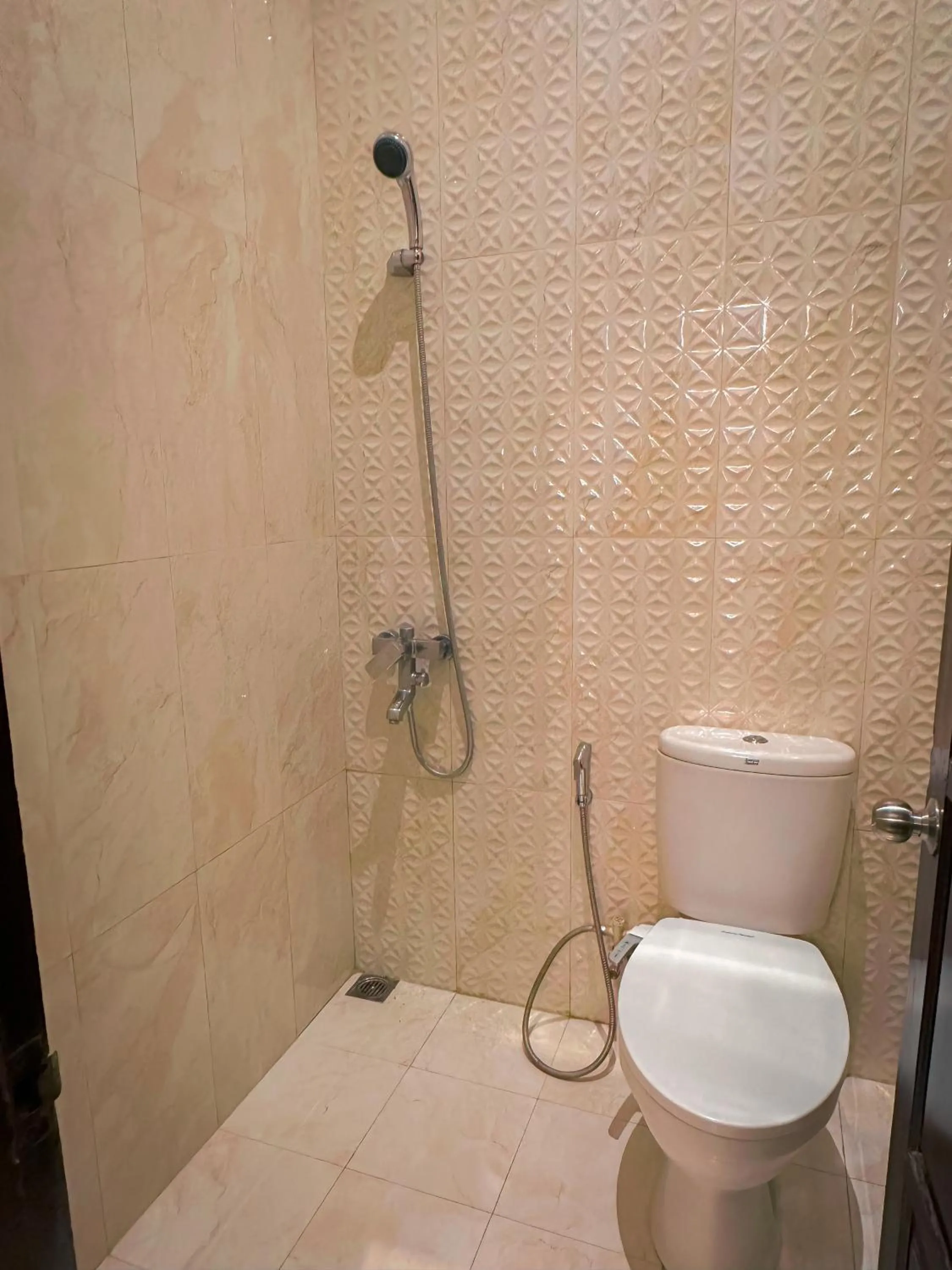 Bathroom in Hening Pool Residence