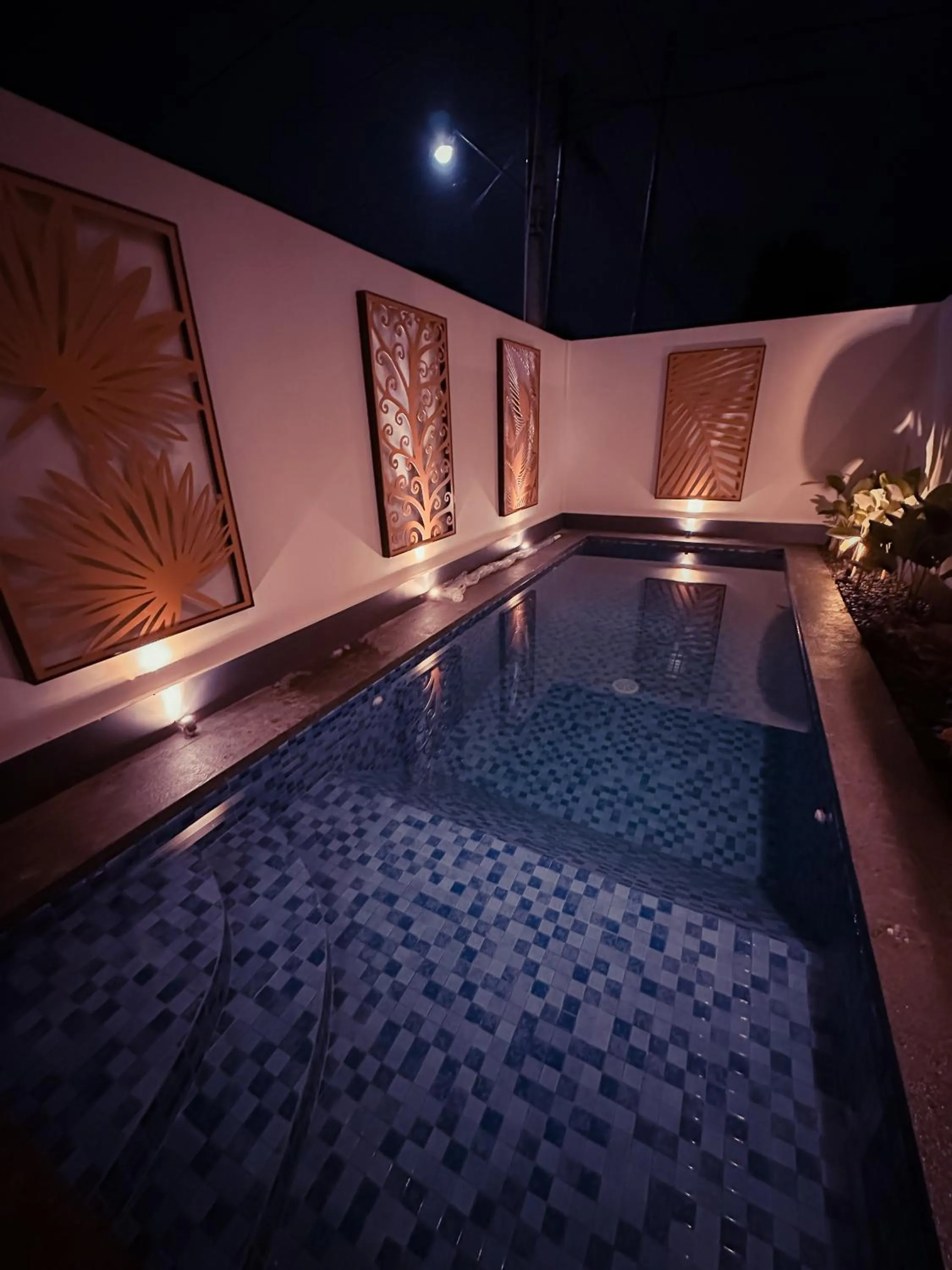 Swimming pool in Hening Pool Residence