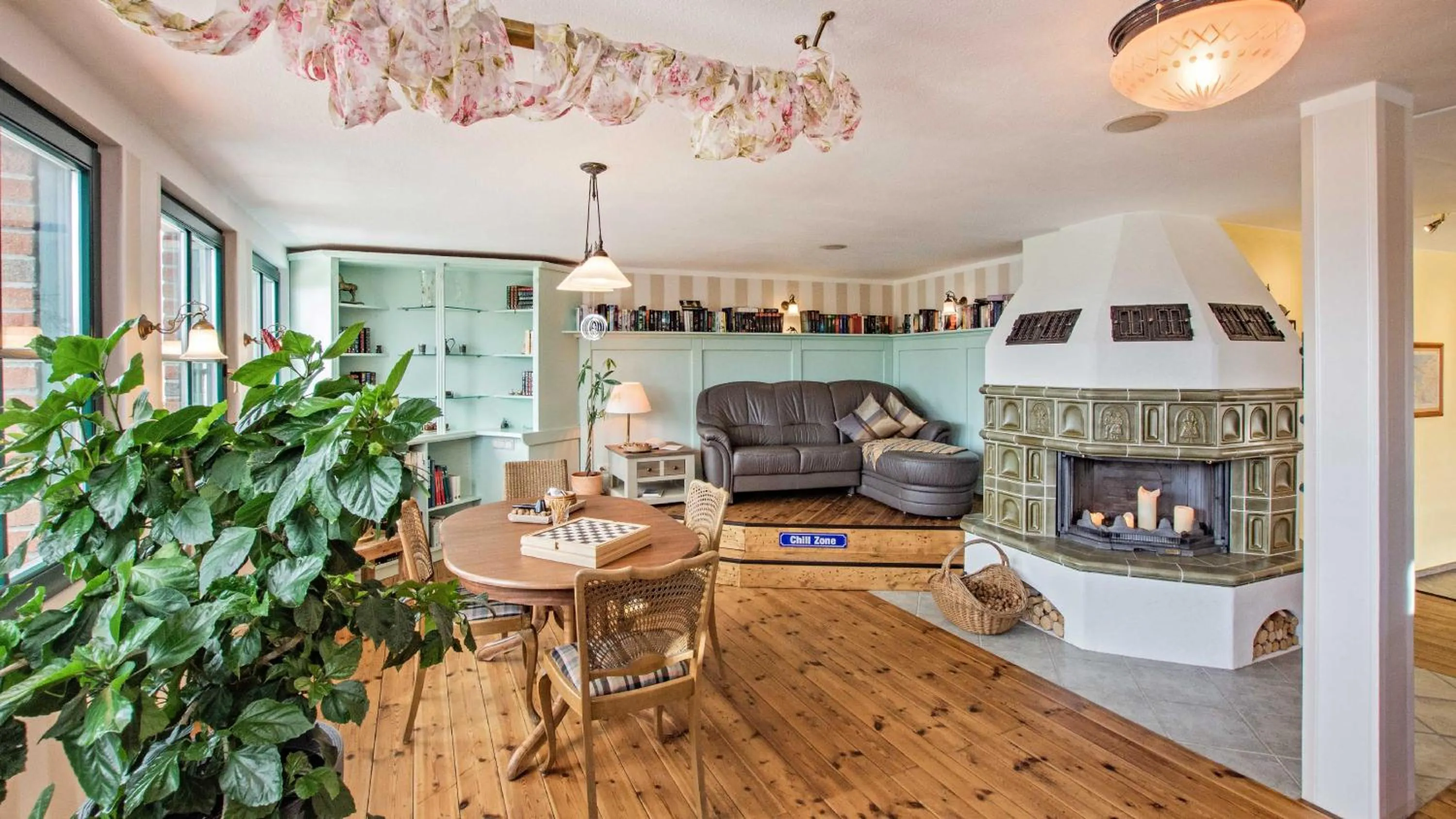 Library in Hotel Garni Nussbaumhof