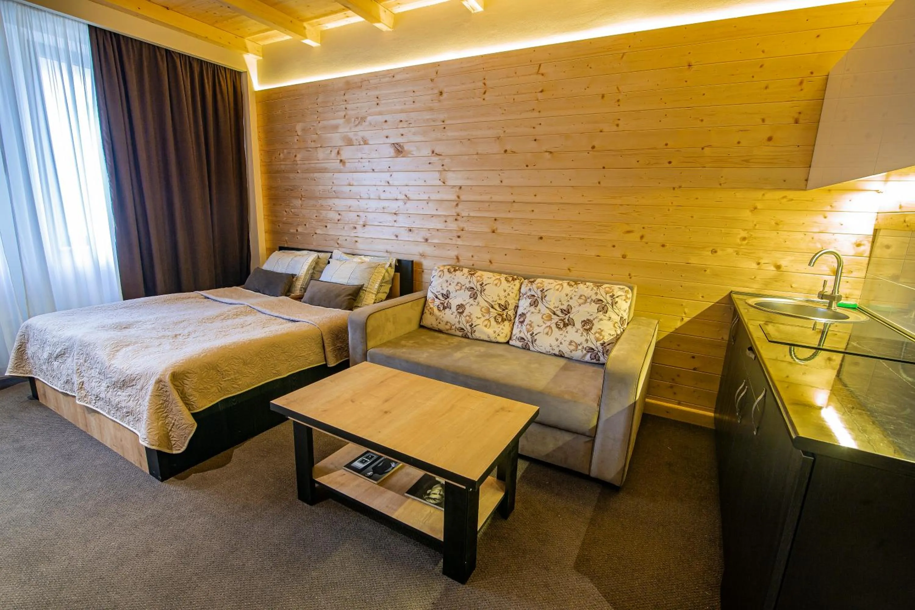 Living room, Bed in Room225 - New Gudauri Suites