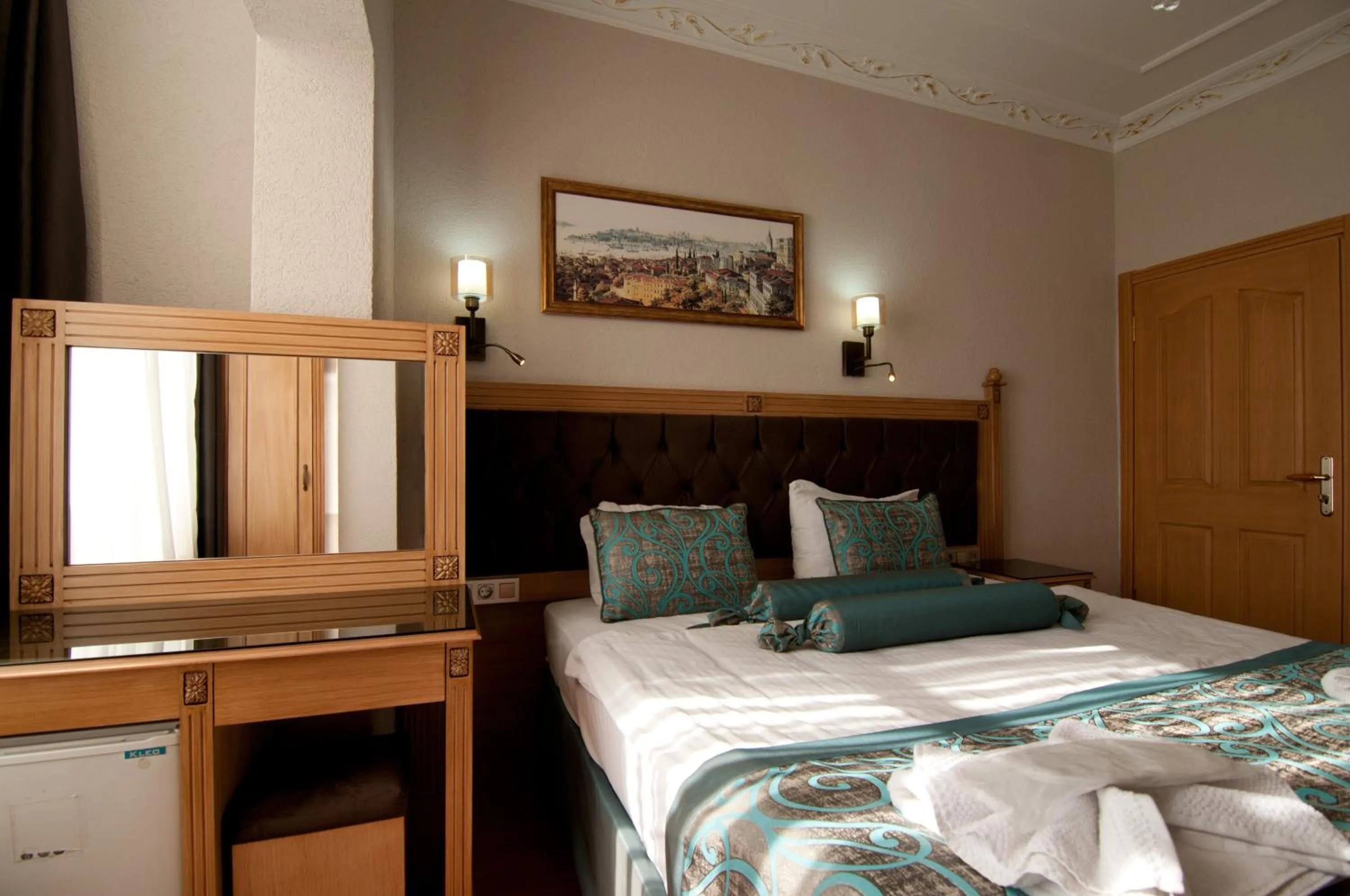 Bed in Blue Tuana Hotel Old City