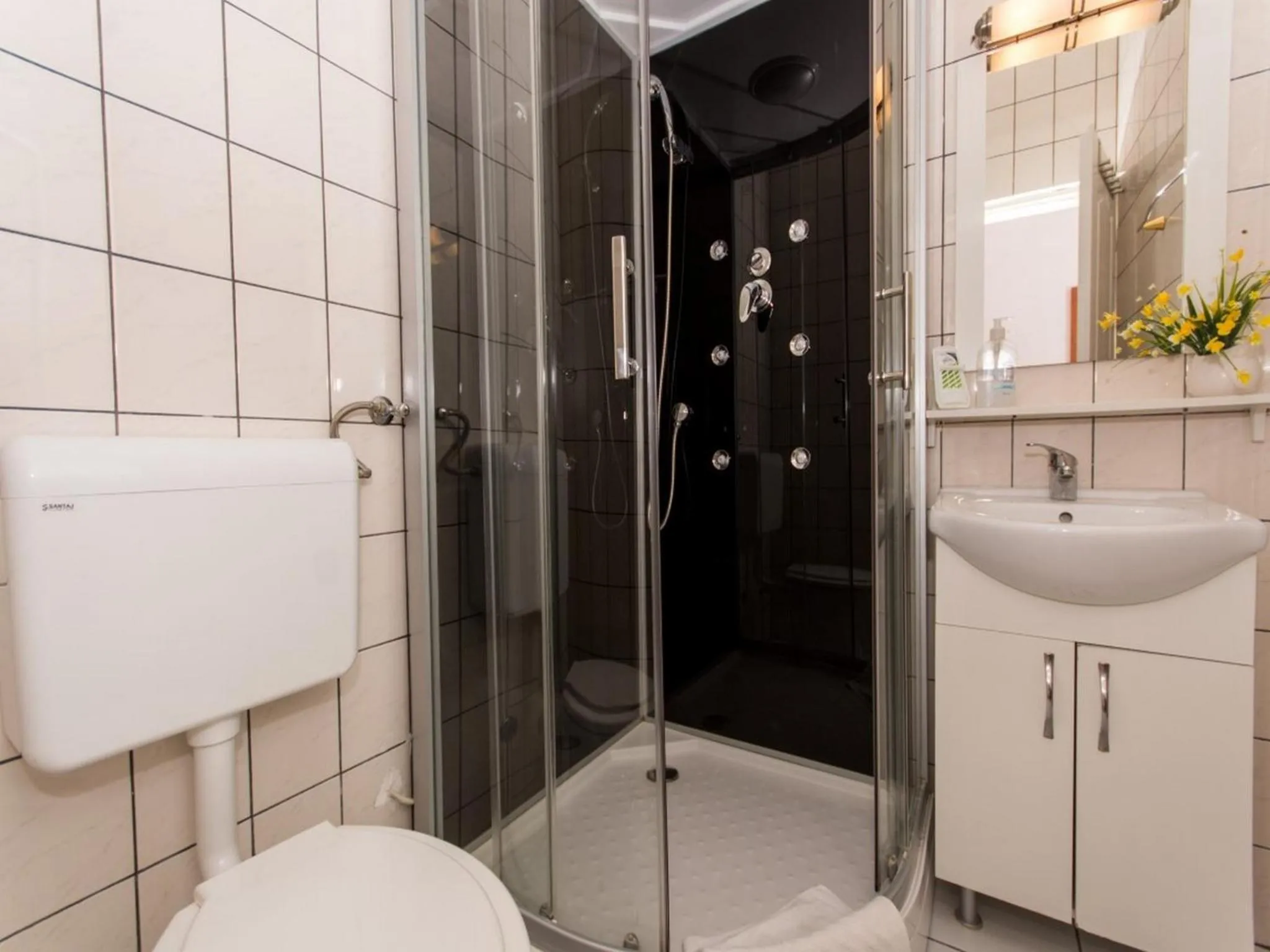 Bathroom in Villa Stil