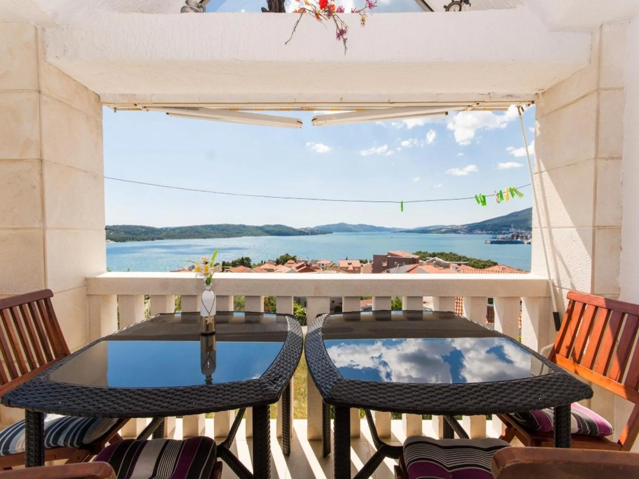Two-Bedroom Apartment in Villa Stil