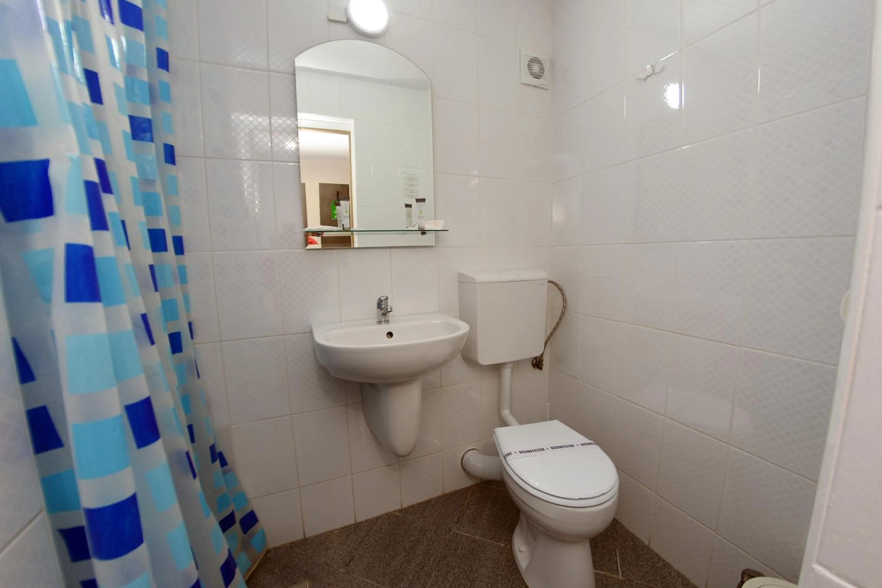 Bathroom in Hotel Victoria