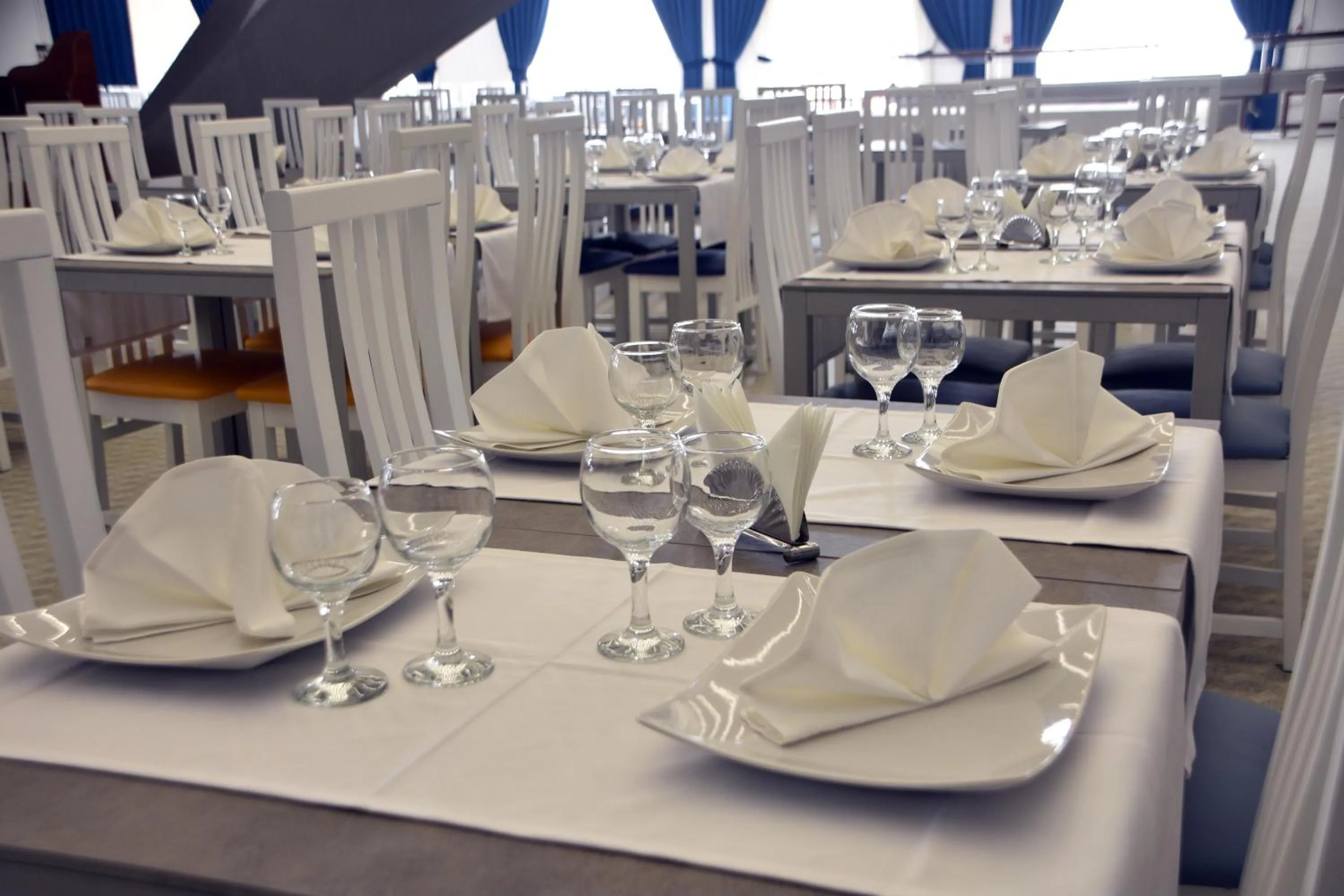 Restaurant/places to eat in Hotel Victoria