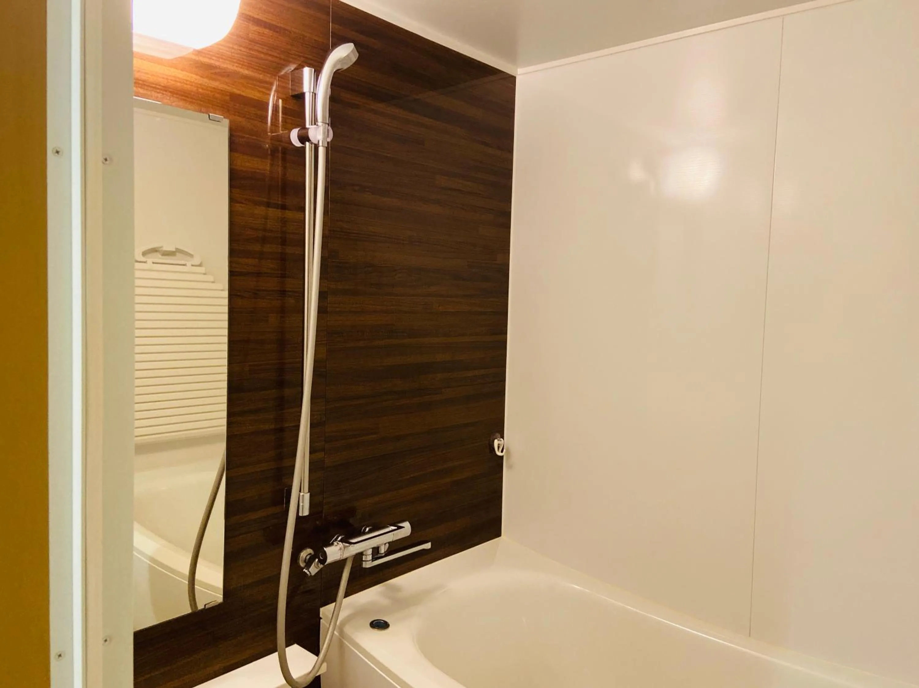 Bath in Compass