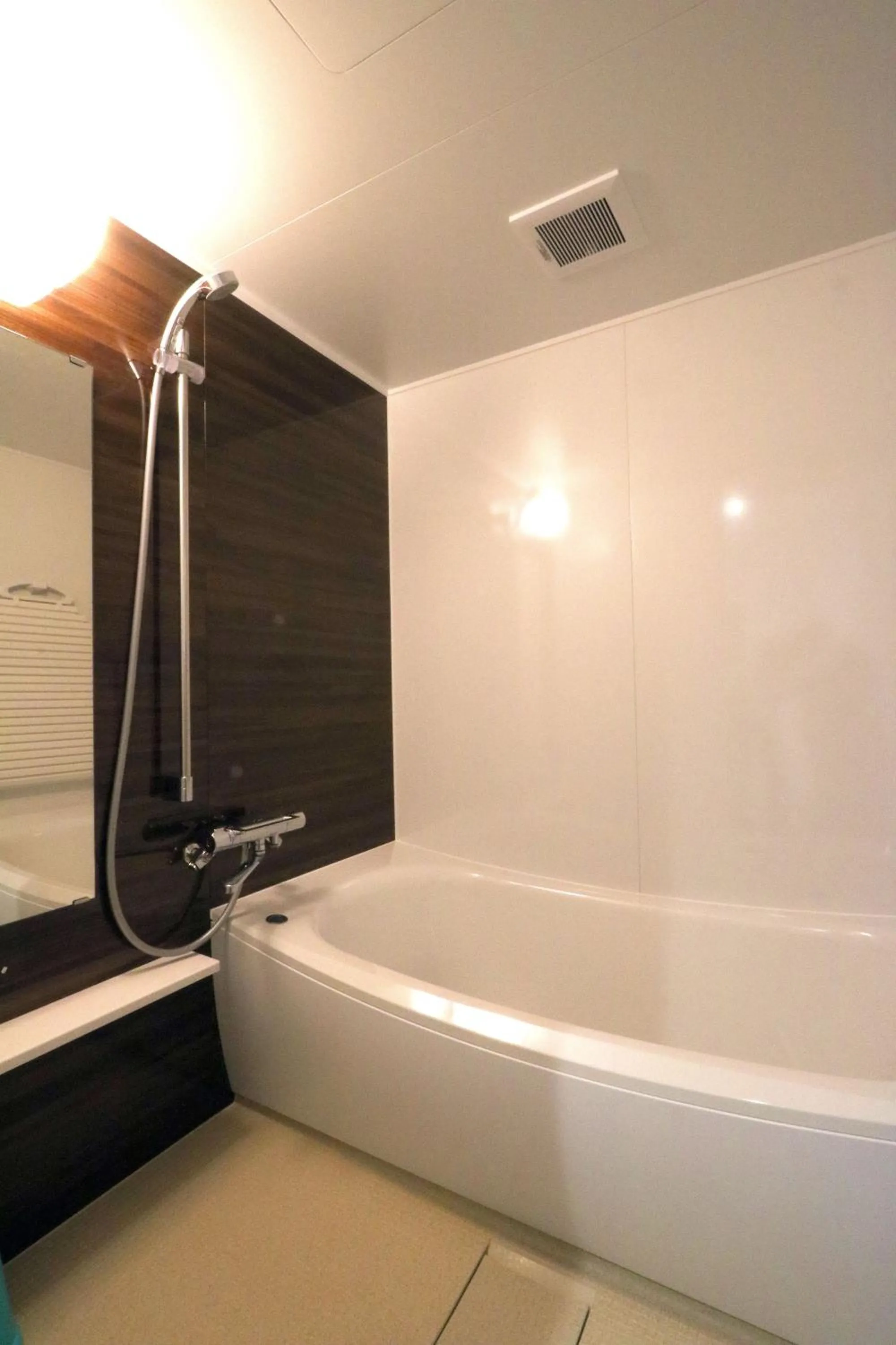 Bath in Compass