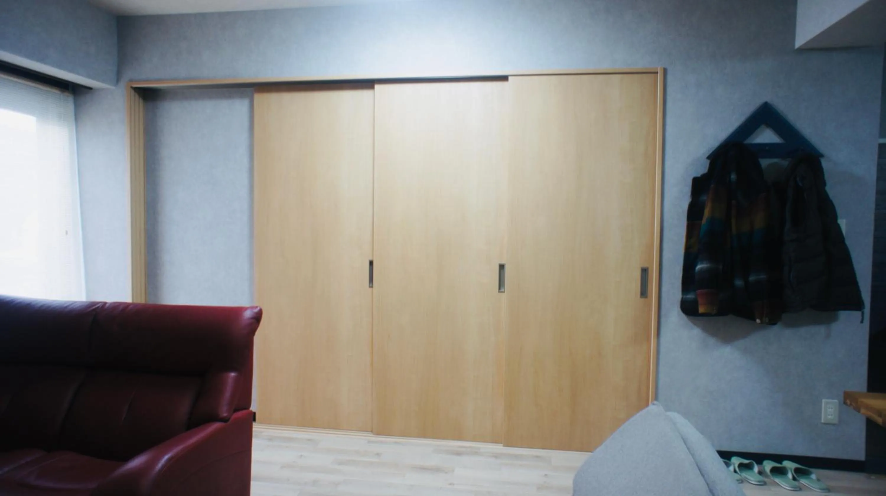 wardrobe in Compass