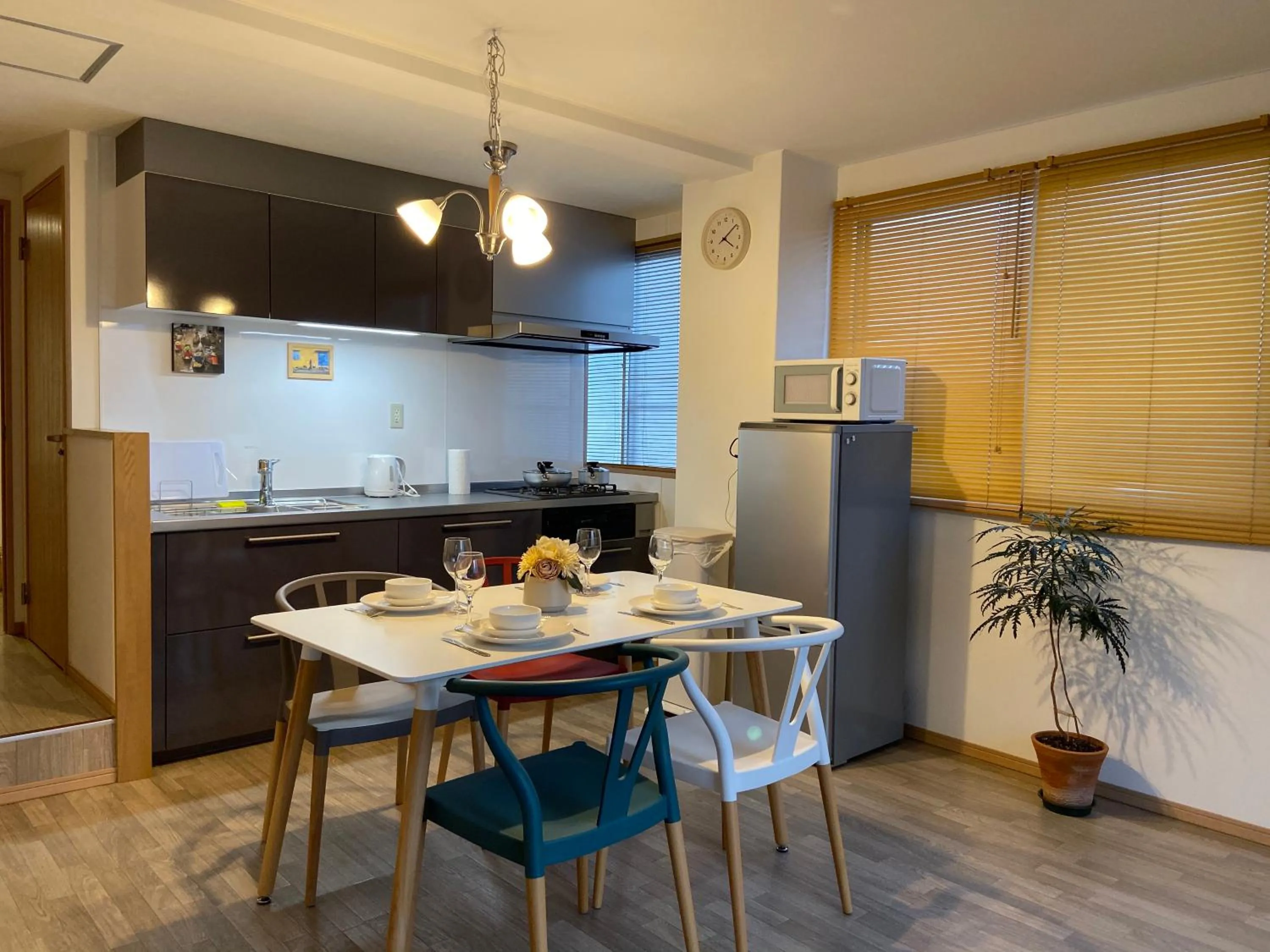 Dining area in Compass