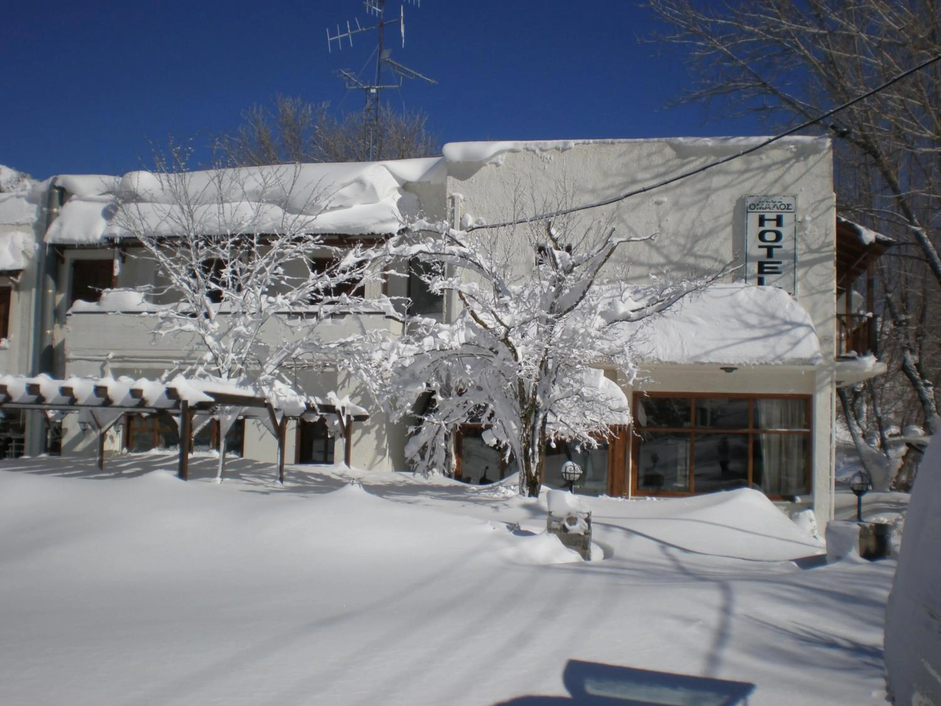 Property building in Neos Omalos Hotel