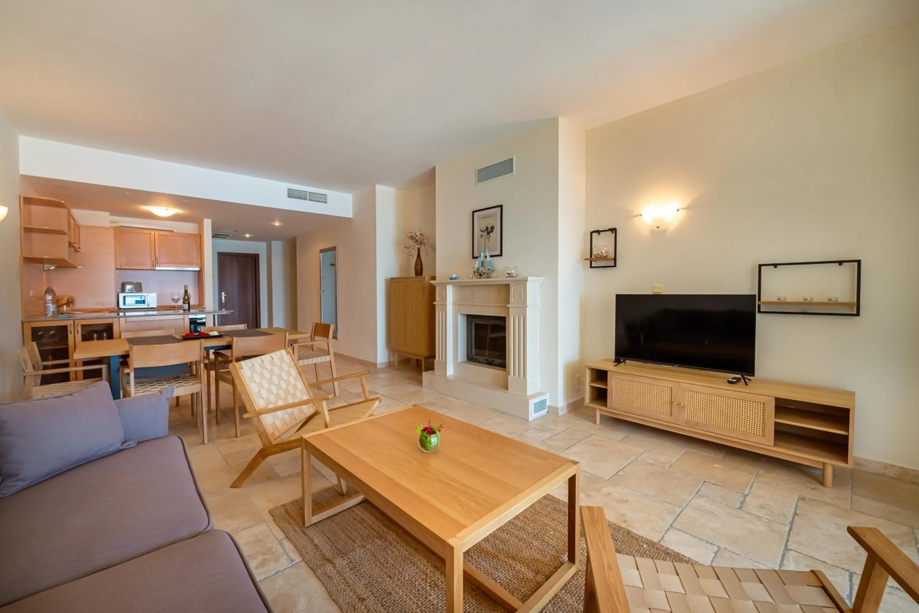 TV and multimedia in Kaliakria Resort