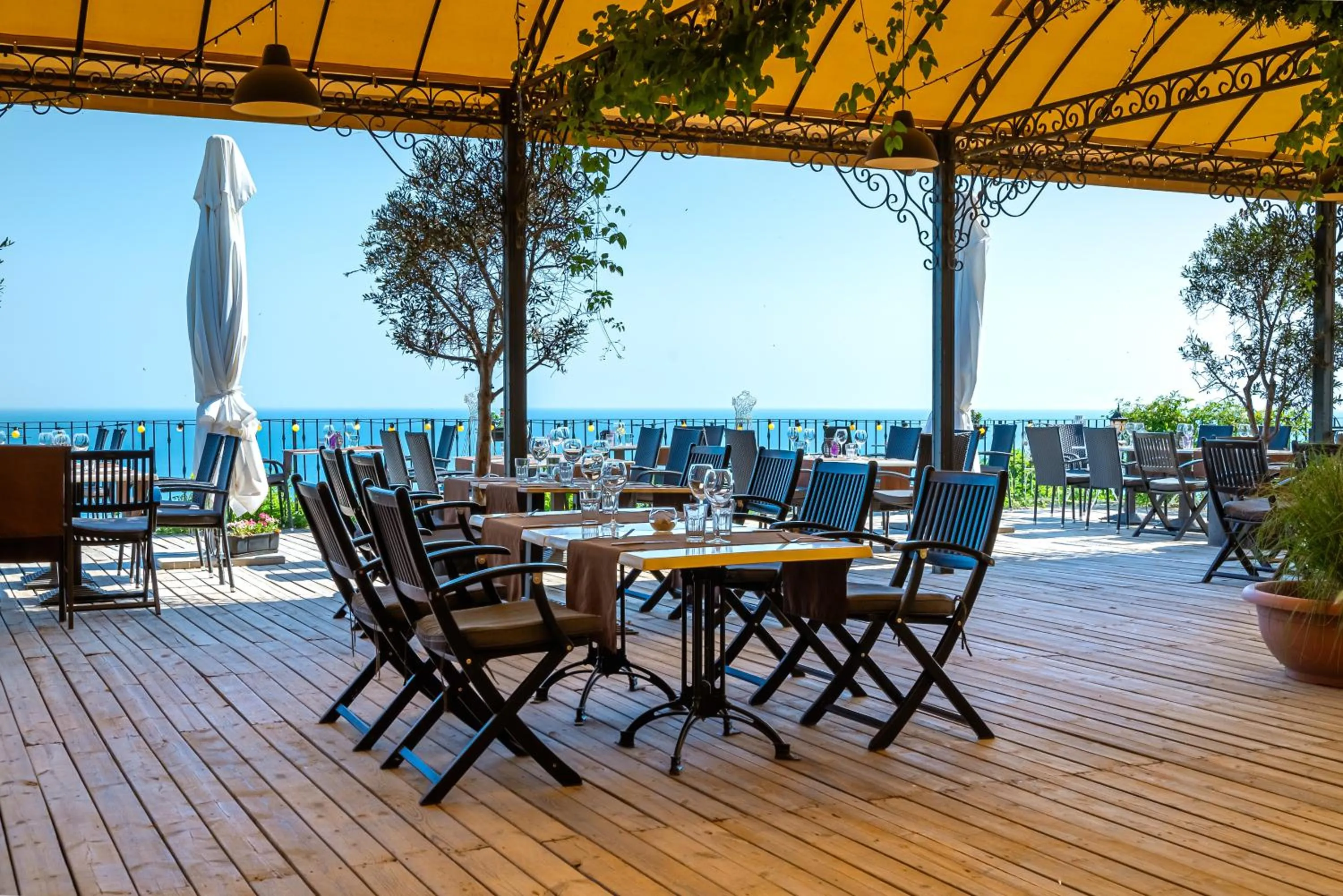 Restaurant/places to eat in Kaliakria Resort