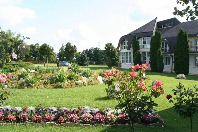 Facade/entrance in Hotel Ovit