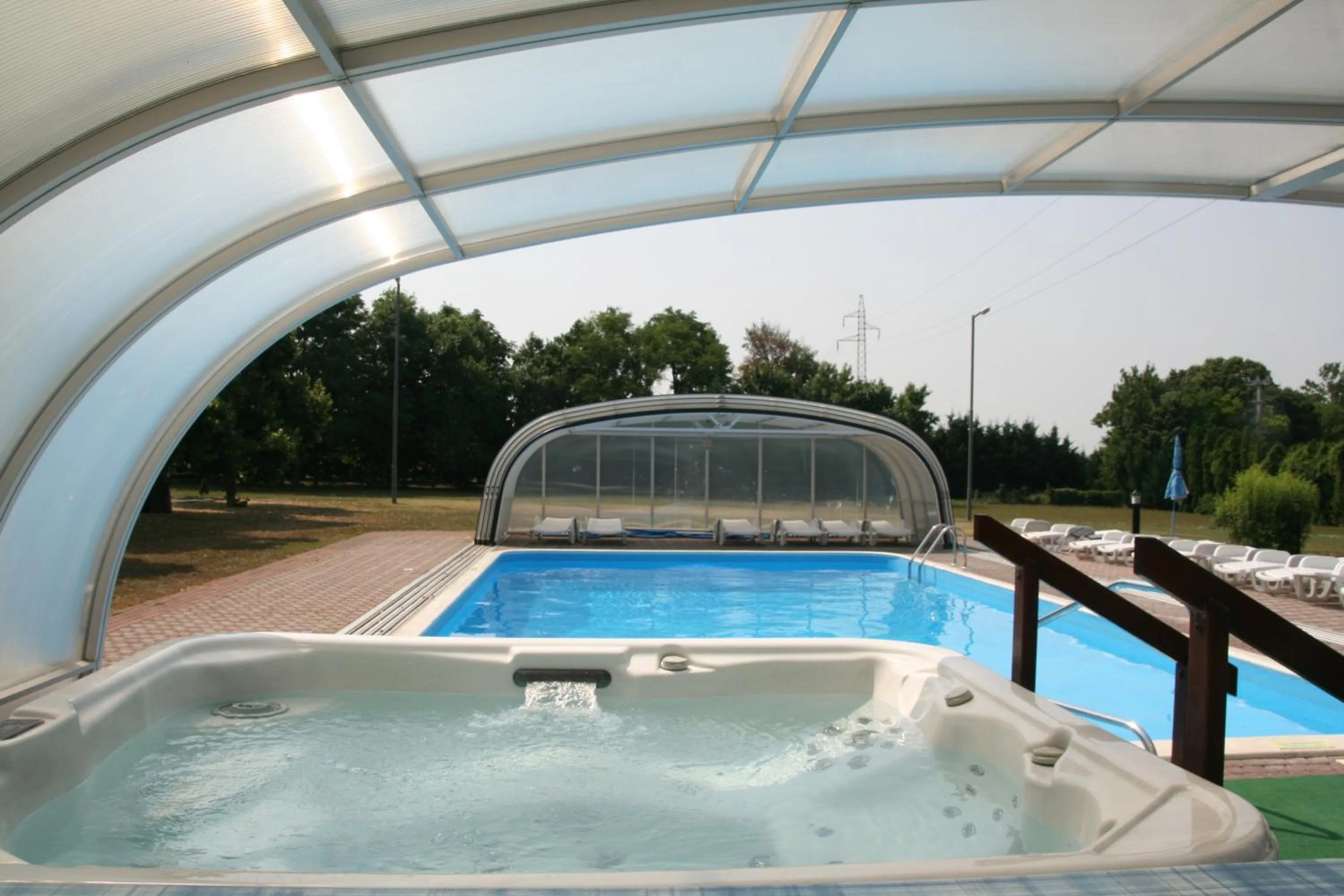 Hot Tub in Hotel Ovit