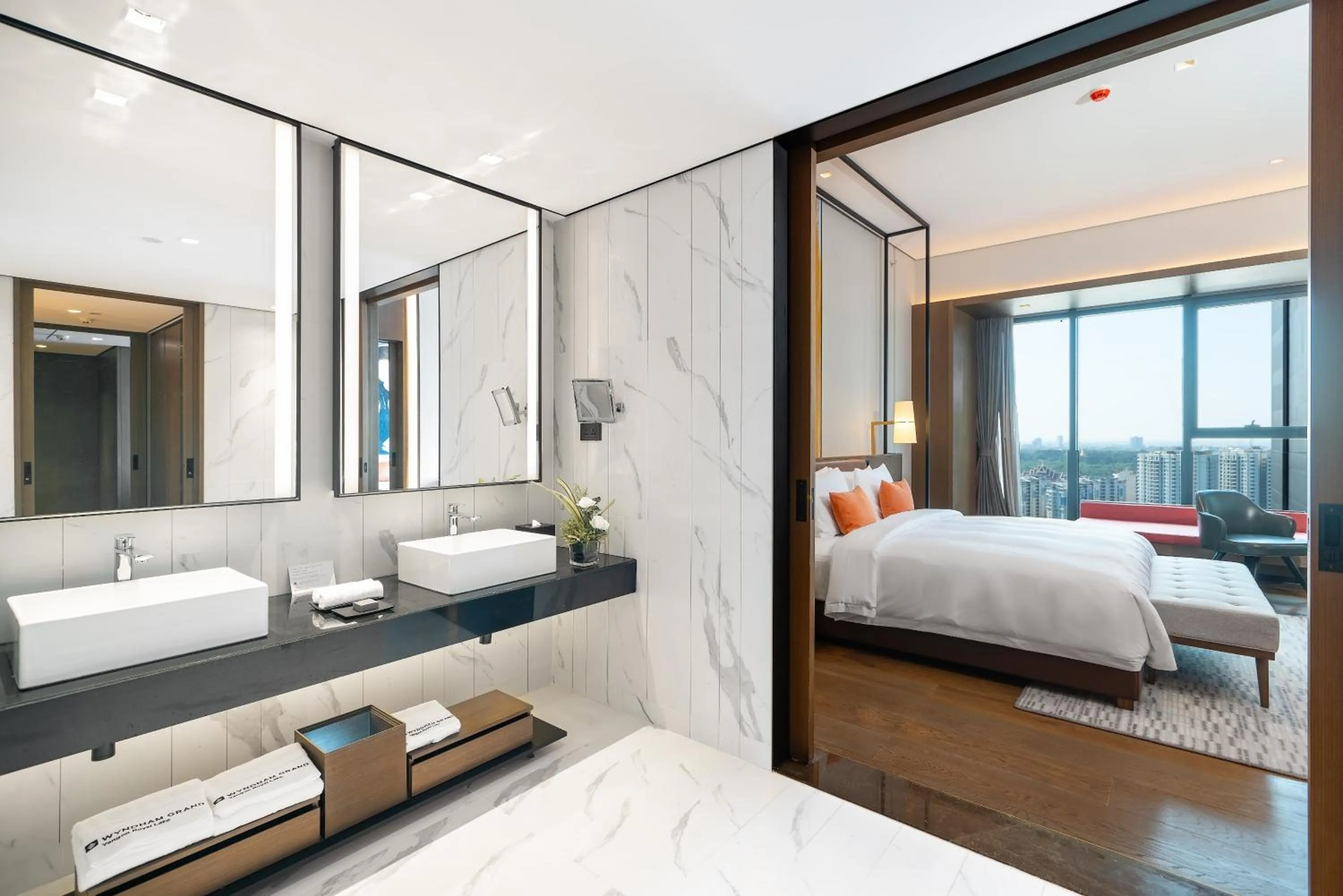 Bedroom, Bed in Wyndham Grand Yangon