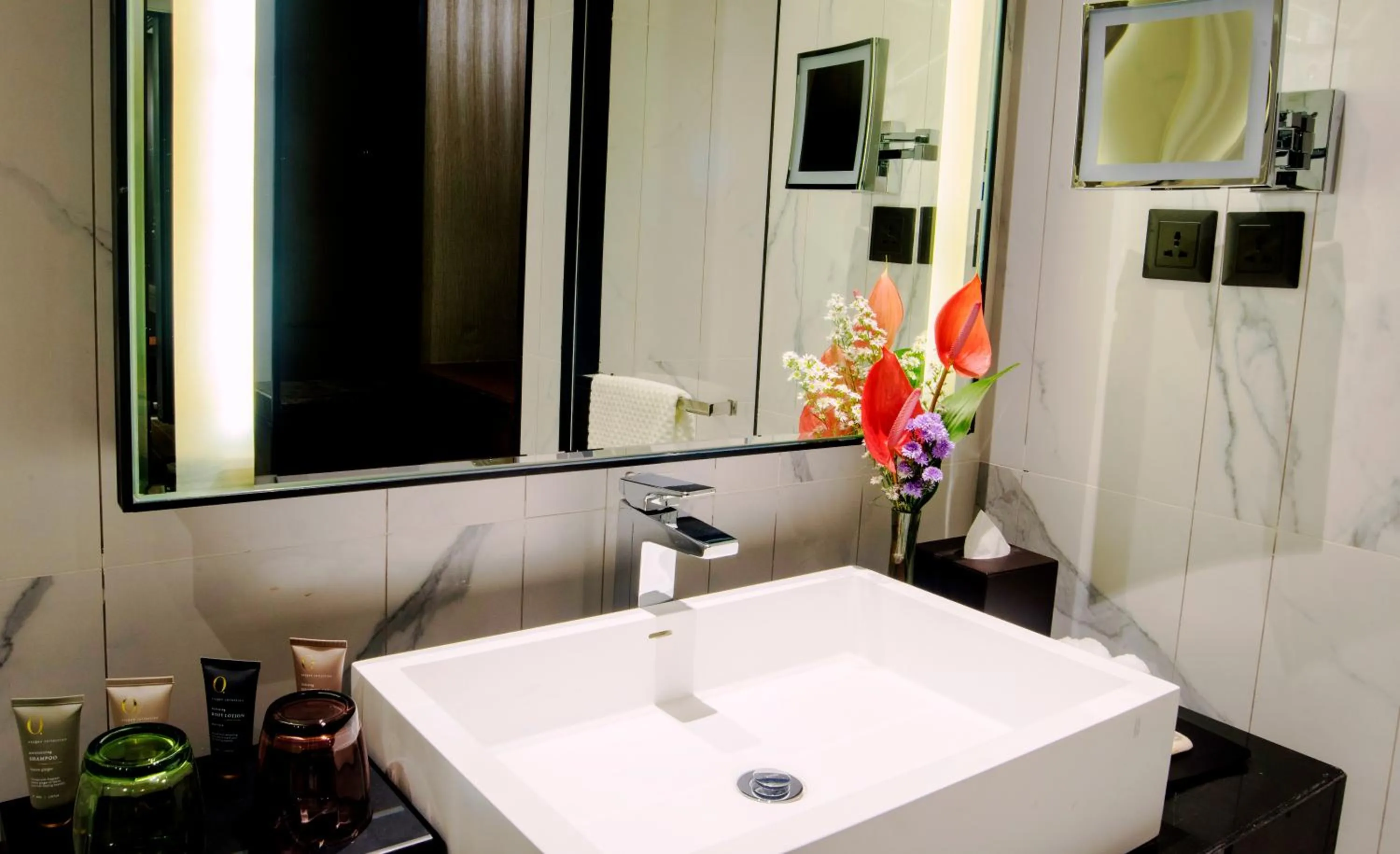 Bathroom in Wyndham Grand Yangon