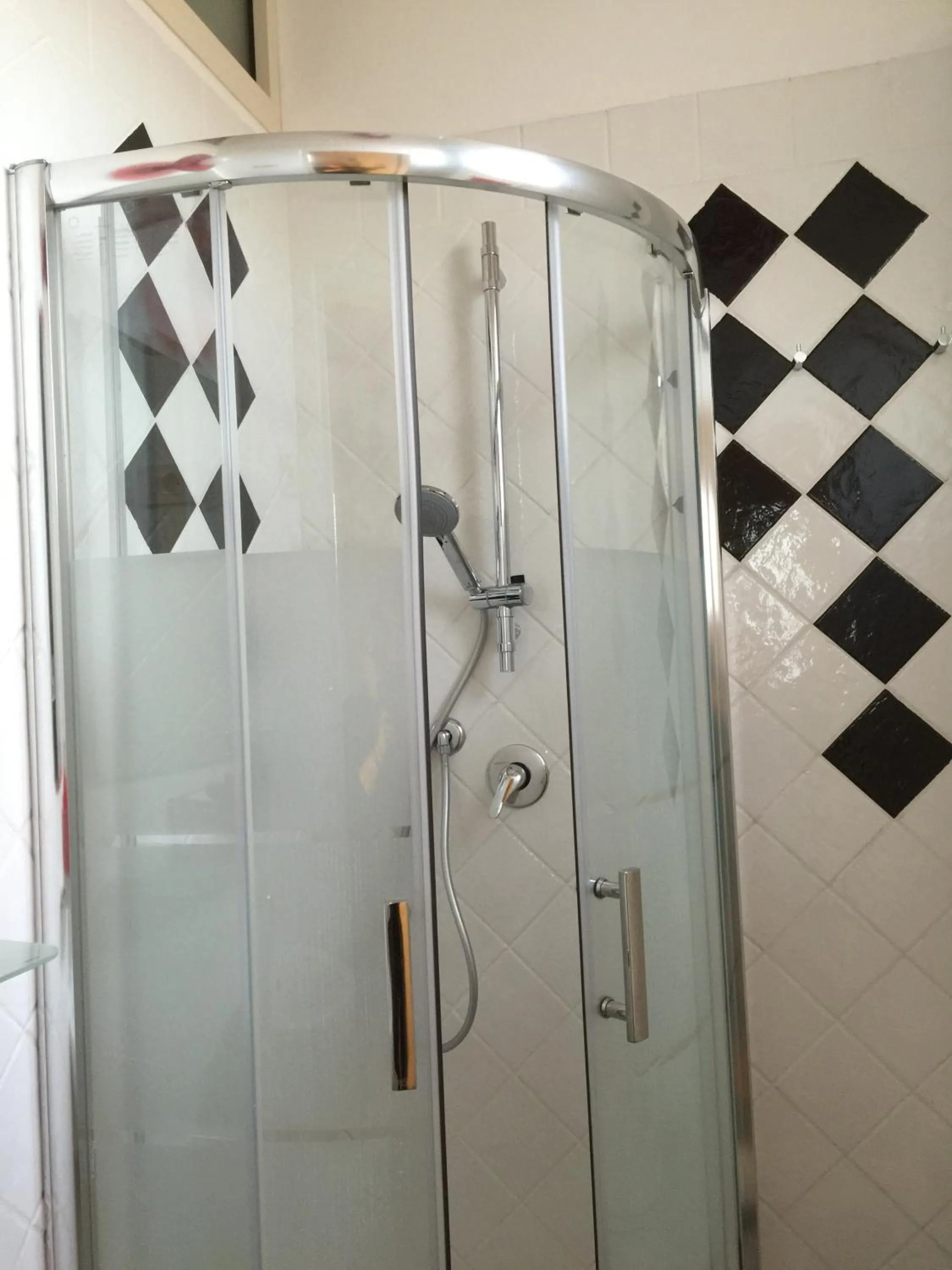 Shower in B&B Dei Cavalieri