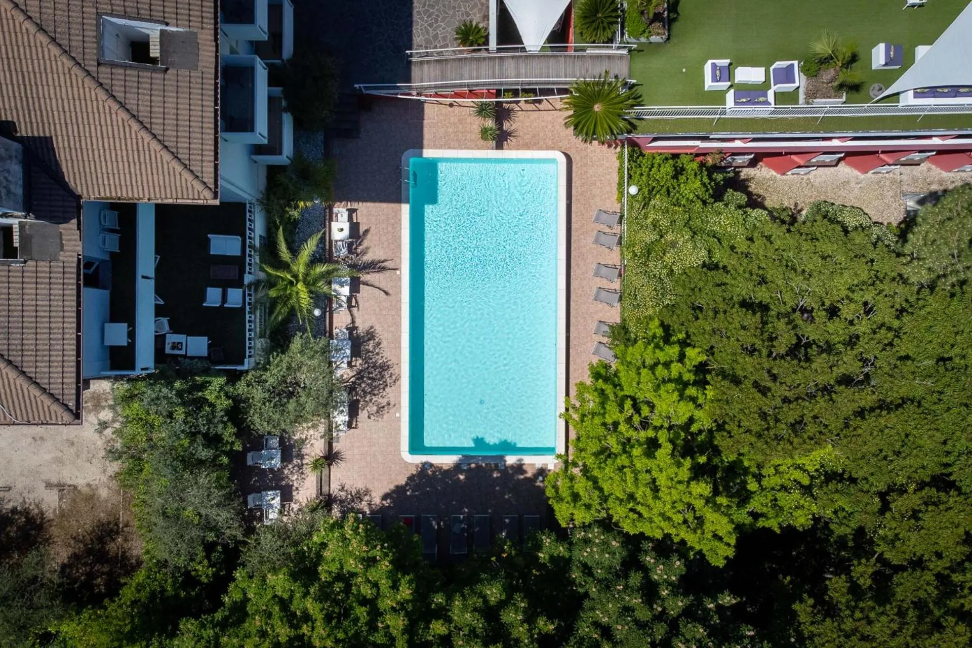 Pool view in Duparc Hotel